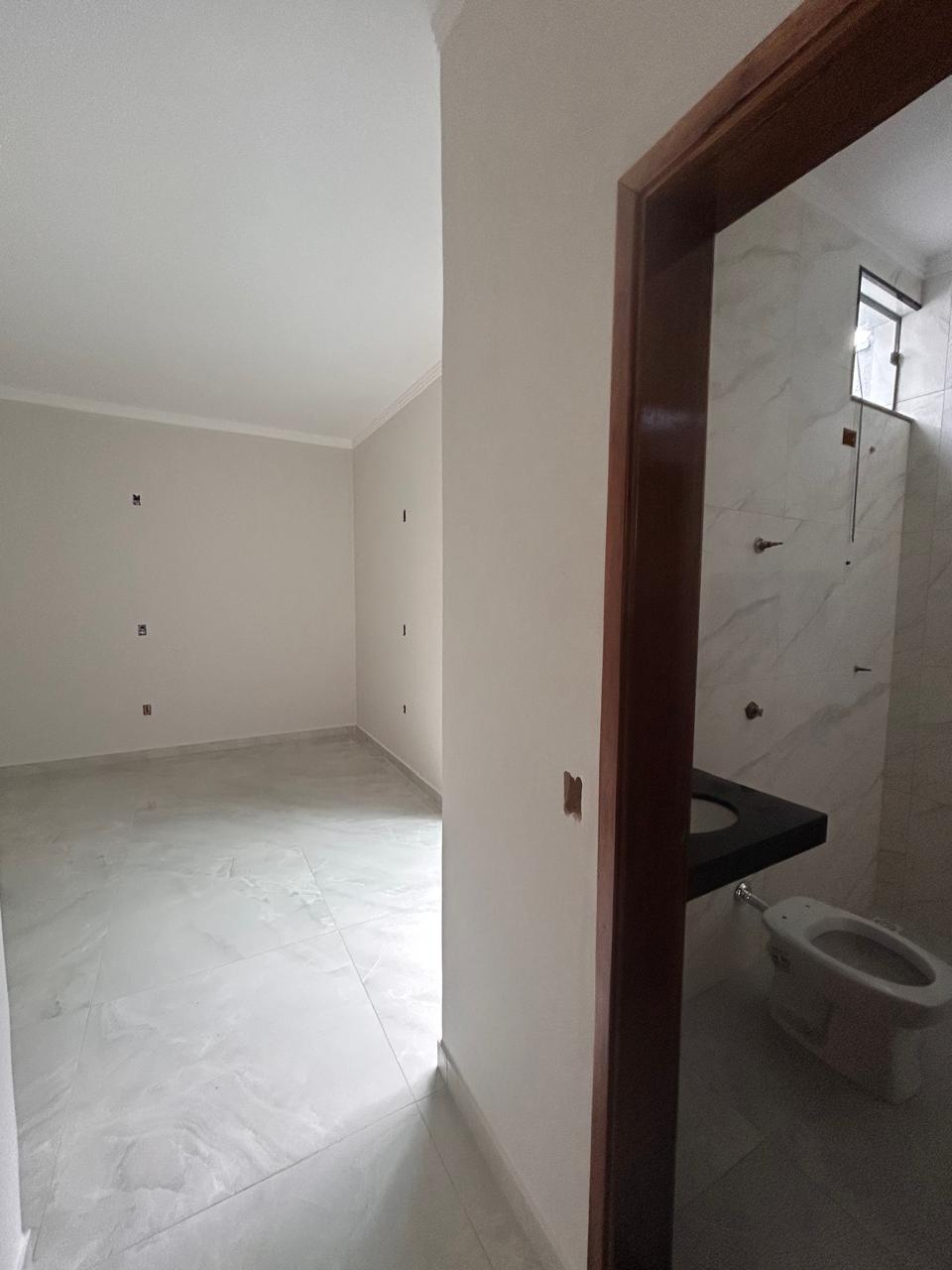 Casa à Venda no Jardim Adelinha