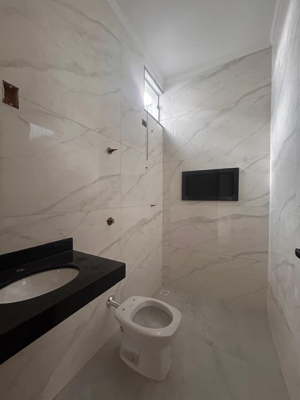 Casa à Venda no Jardim Adelinha