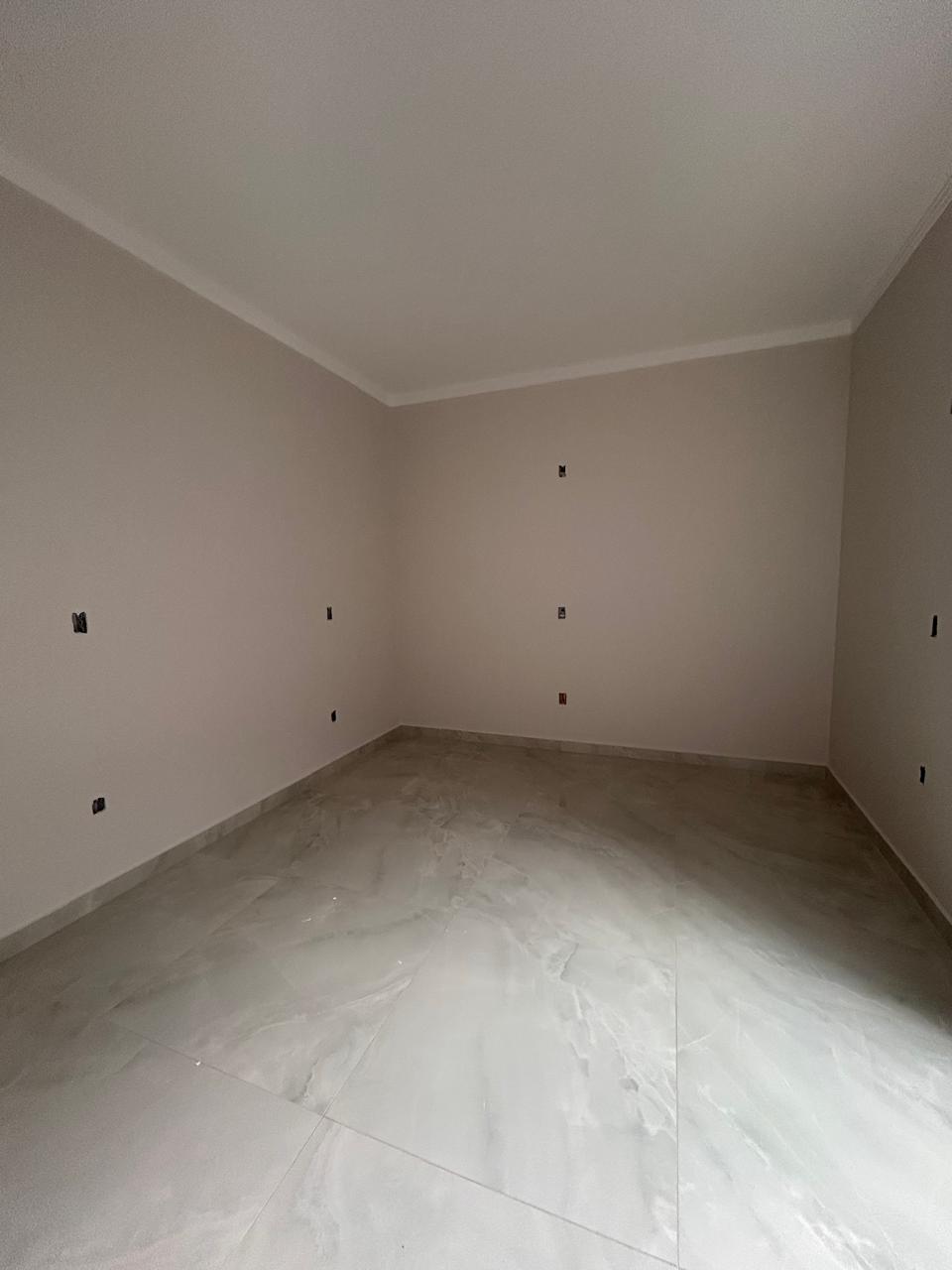 Casa à Venda no Jardim Adelinha