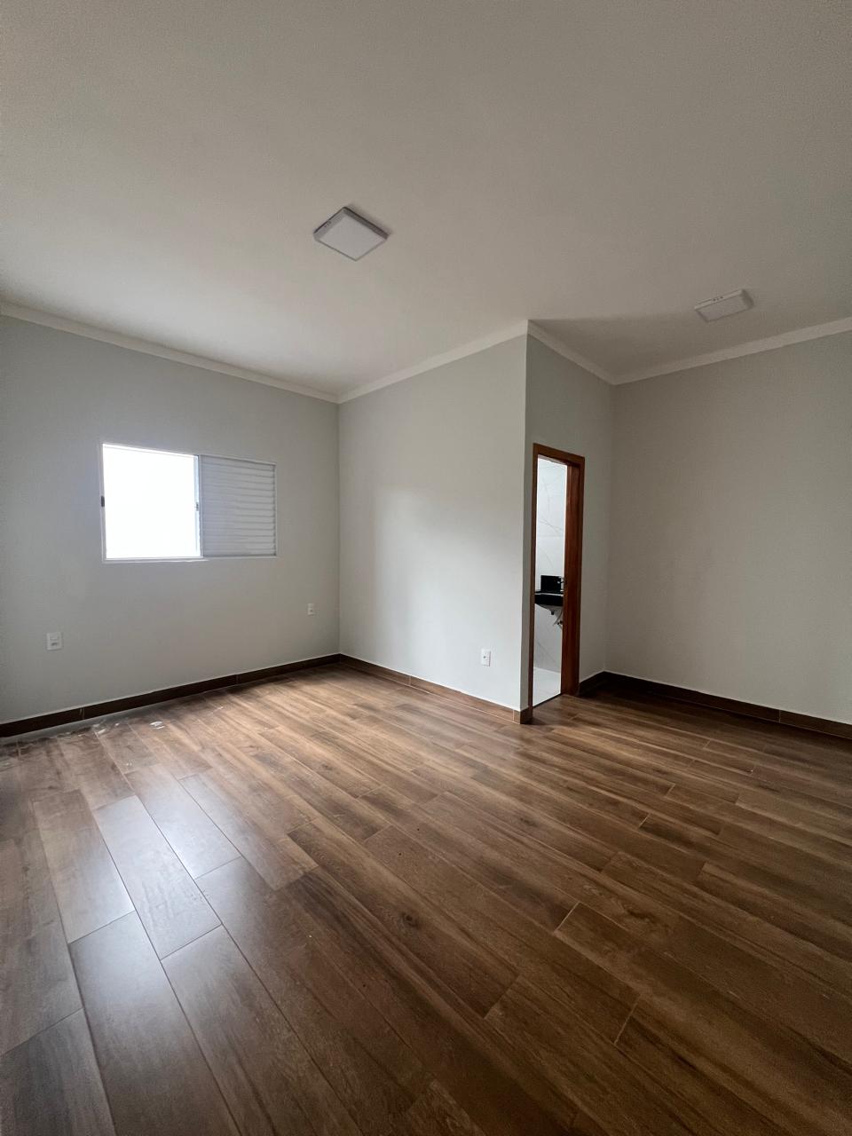 Cada a Venda no Jardim Adelinha