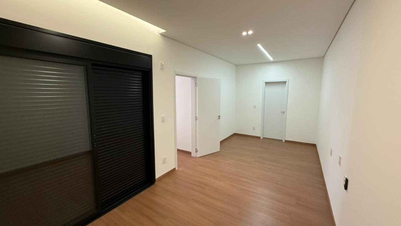 Casa no bairro Esplanada Primo Meneghetti II à Venda