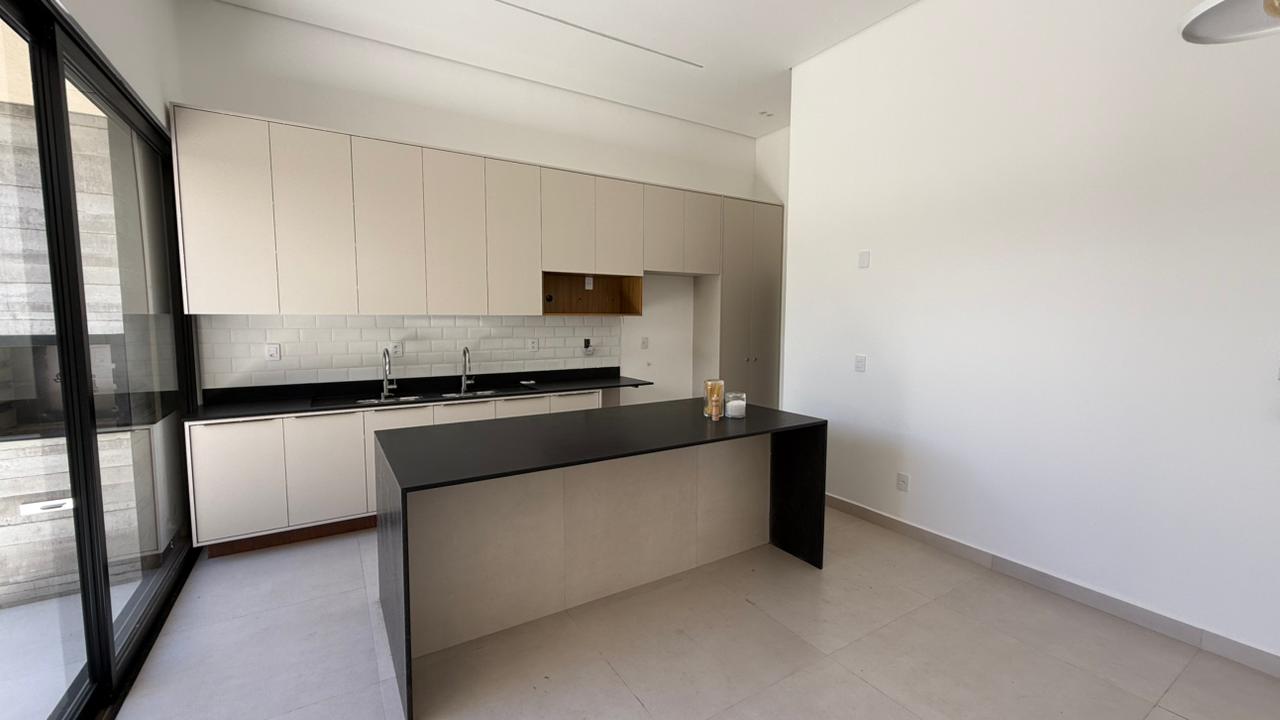 Casa no bairro Esplanada Primo Meneghetti II à Venda