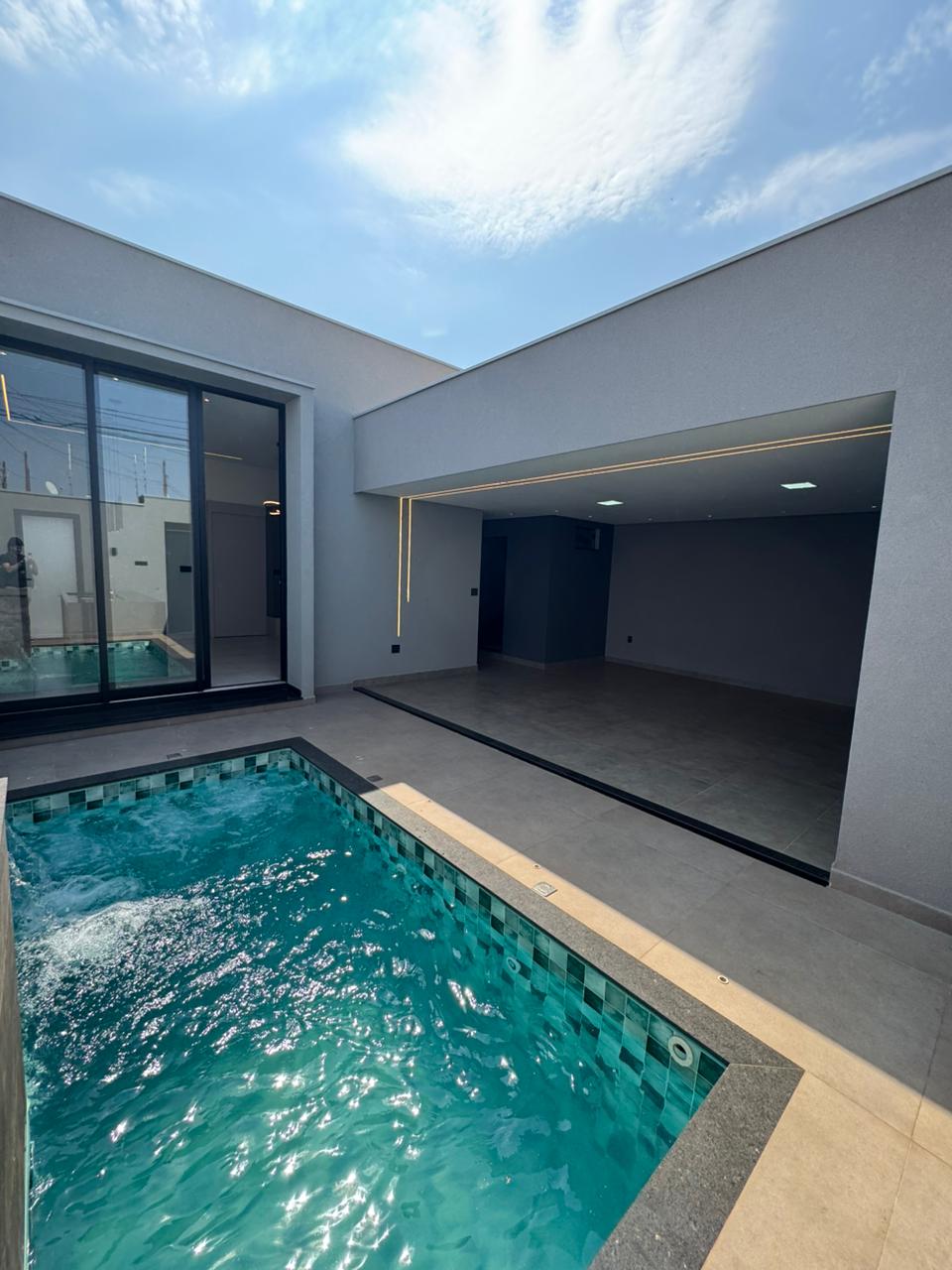 Casa a Venda no Jardim Tropical II