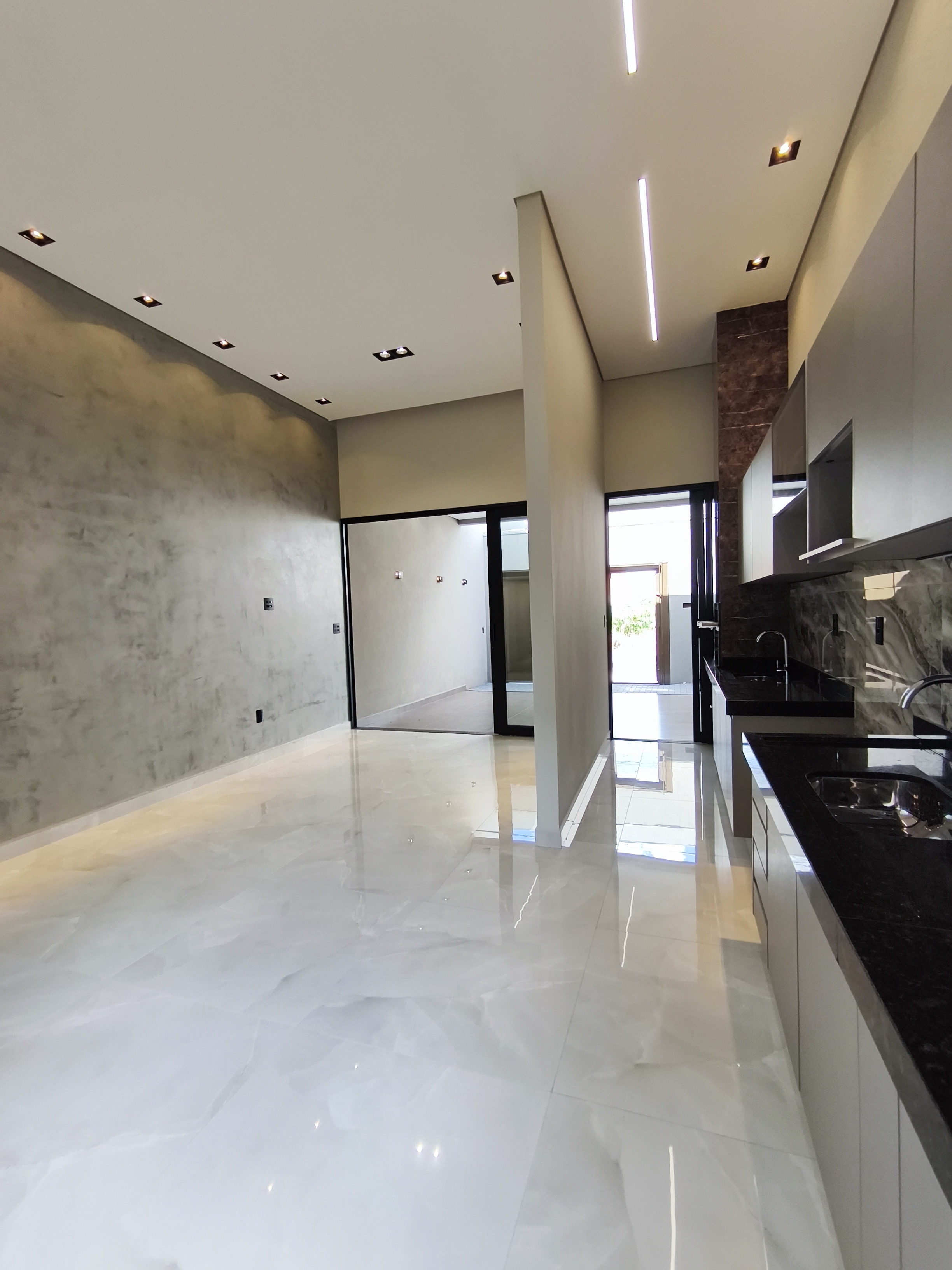 Casa à Venda no Pólo Club 