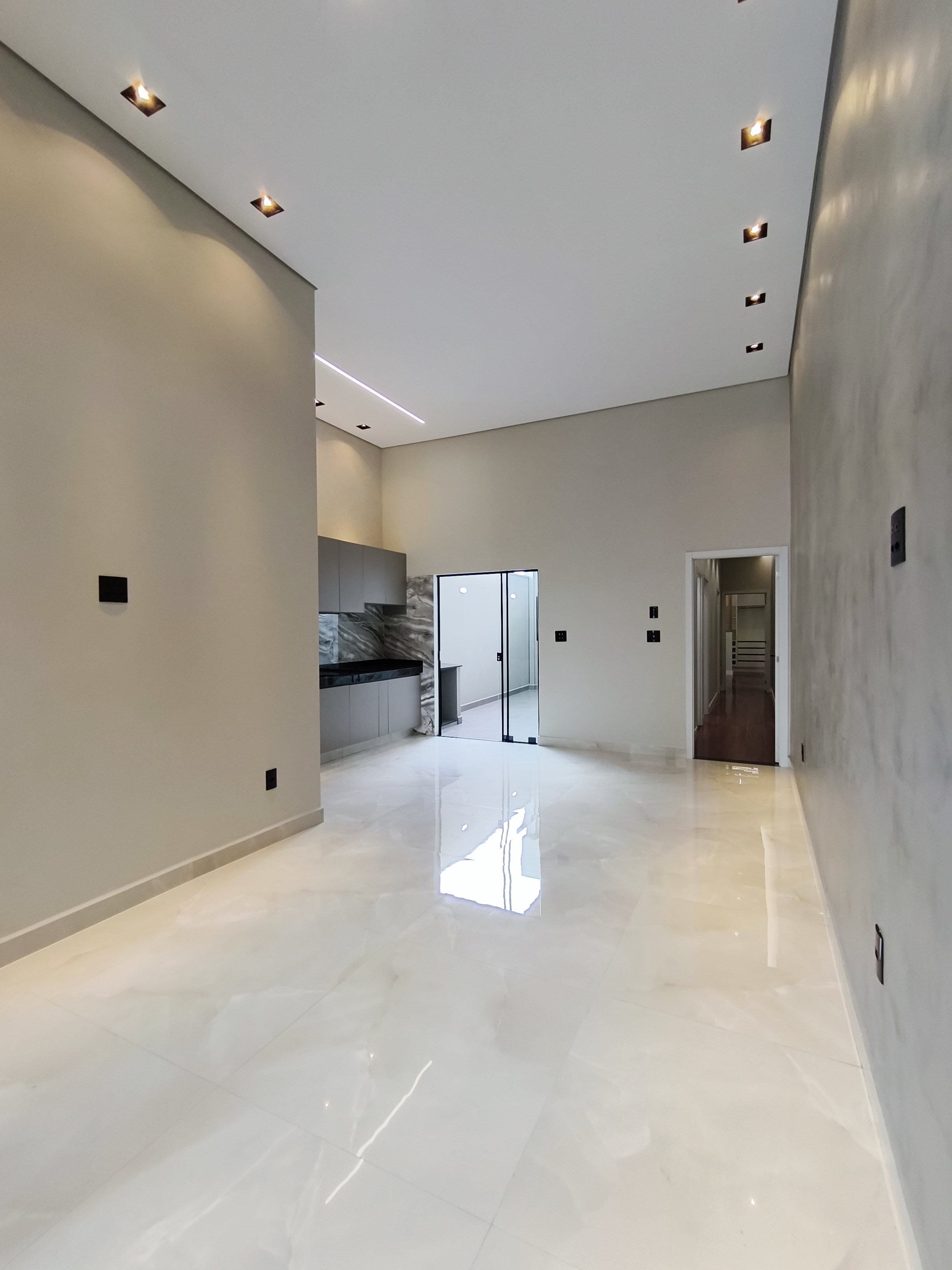 Casa à Venda no Pólo Club 