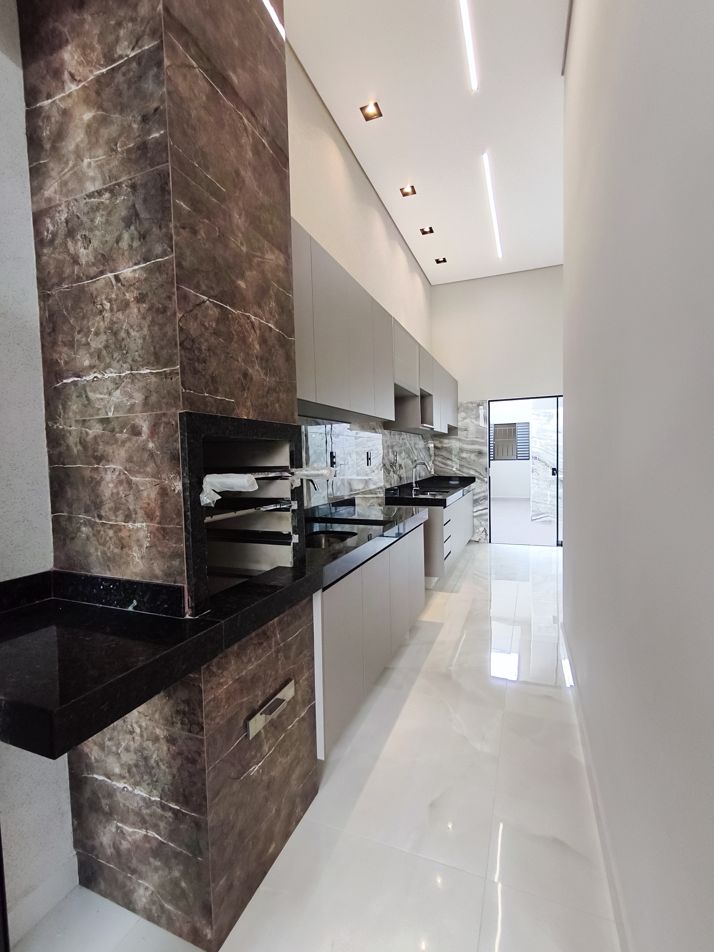 Casa à Venda no Pólo Club 