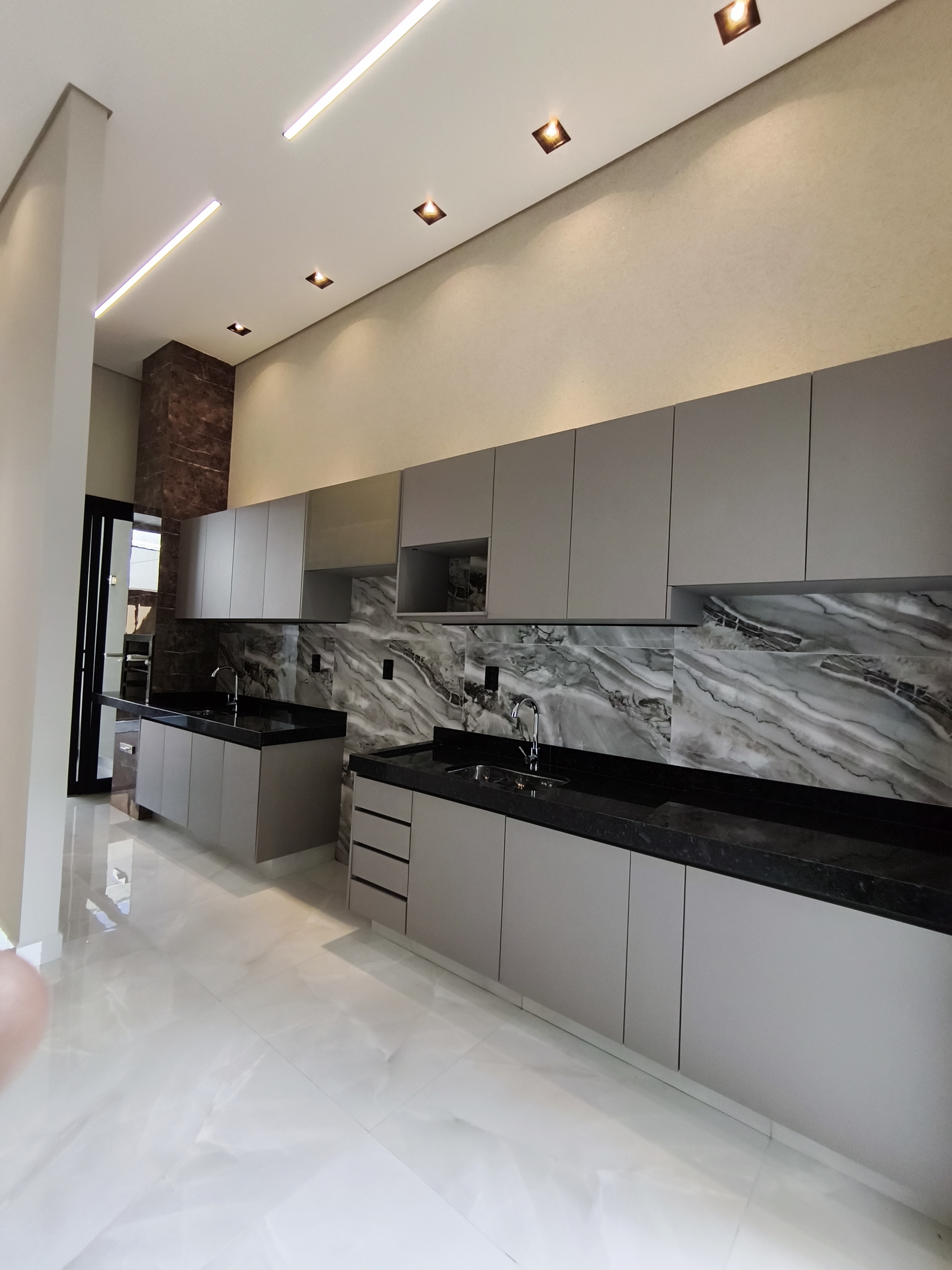 Casa à Venda no Pólo Club 