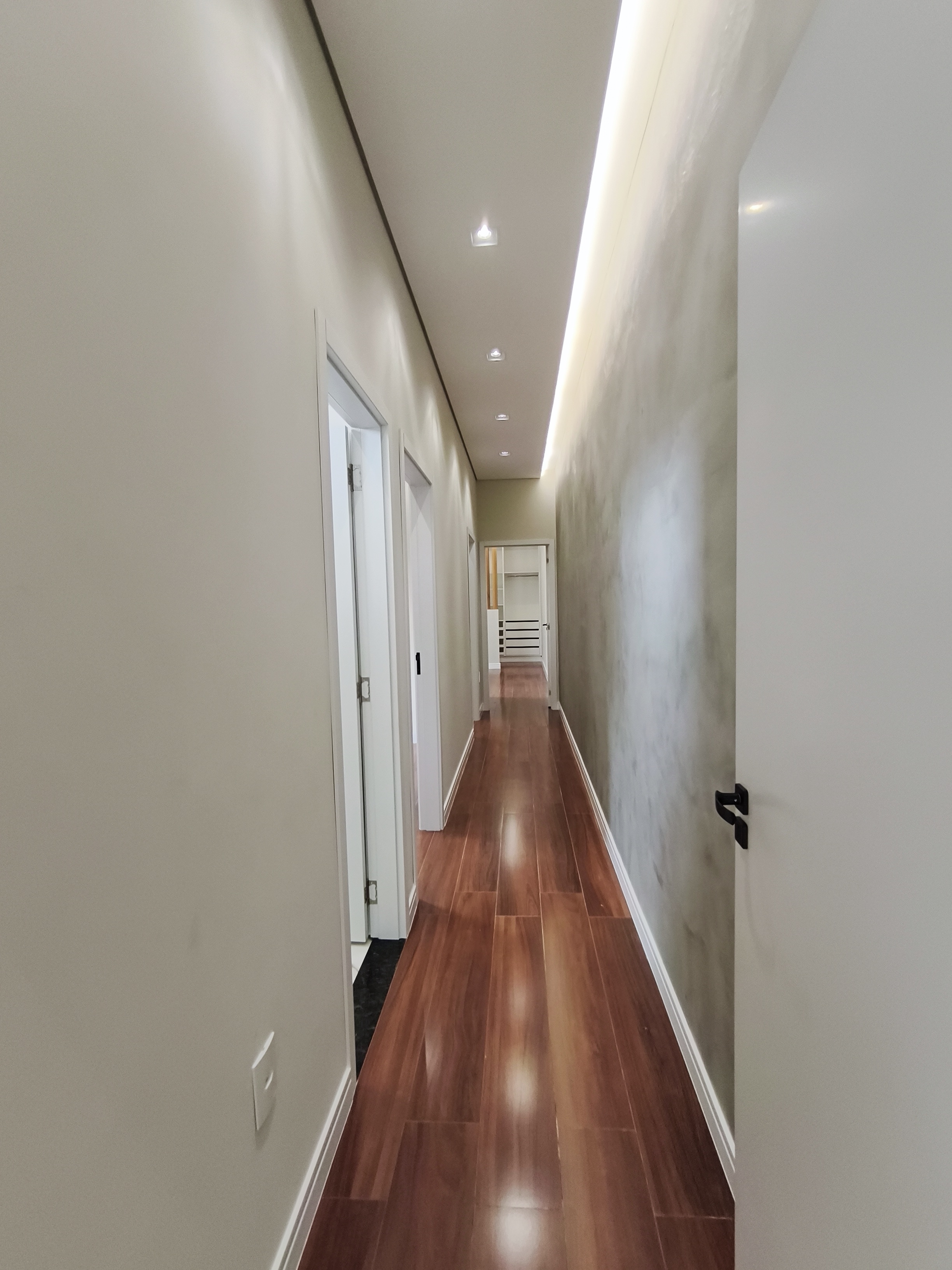 Casa à Venda no Pólo Club 