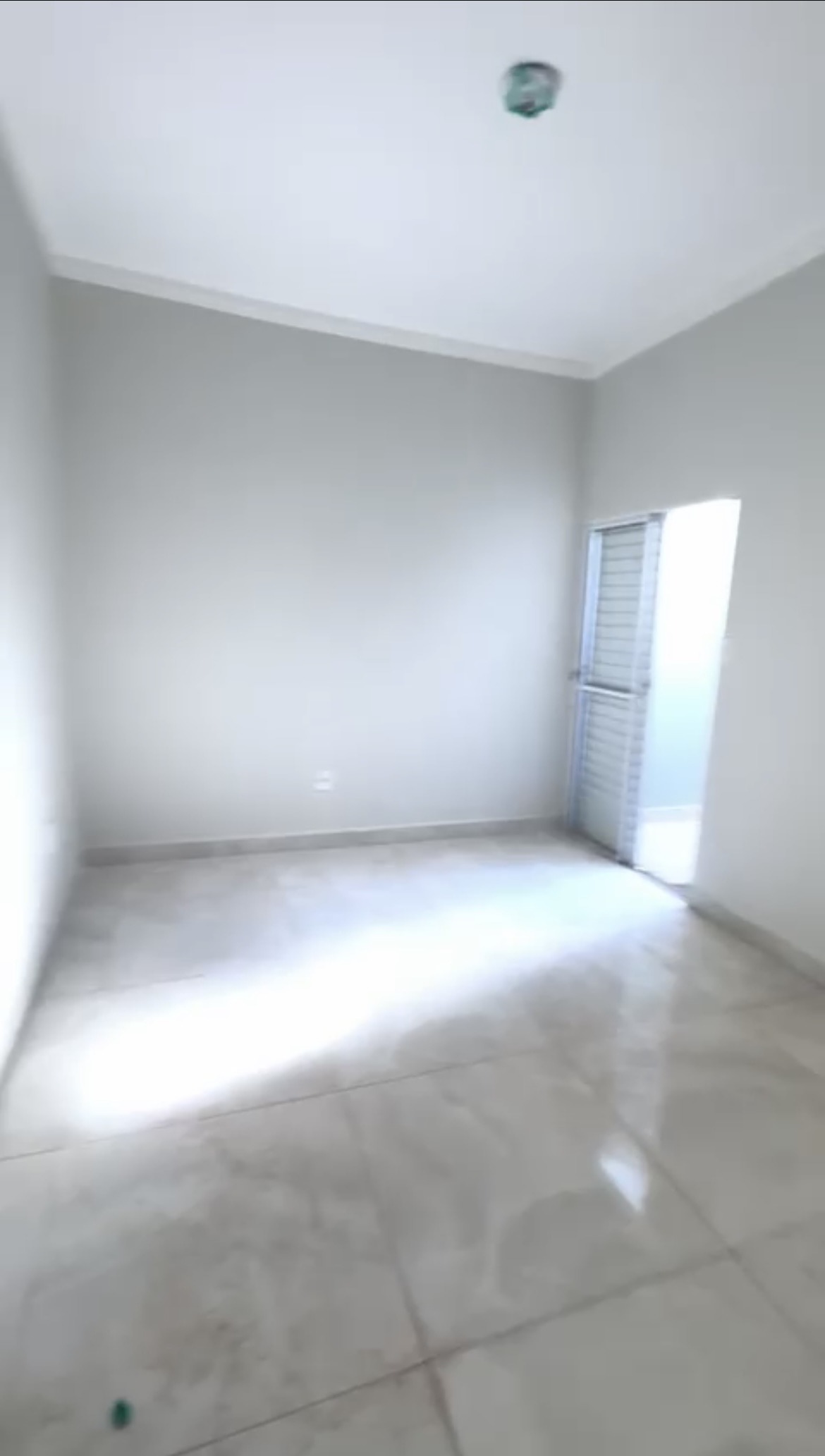 Casa a Venda no Prolongamento Jardim Flórida