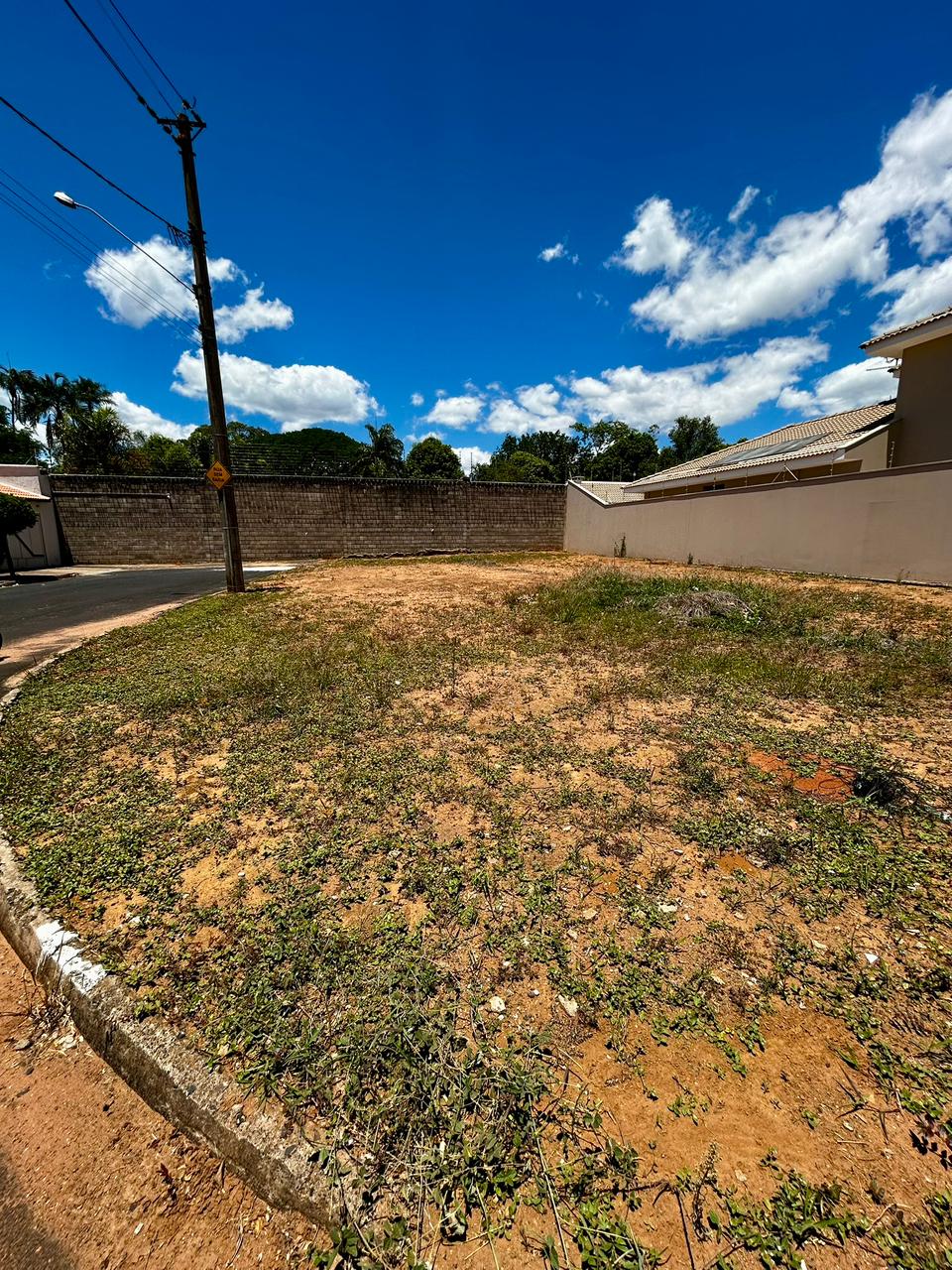 Terreno à Venda no Colina do Espraiado