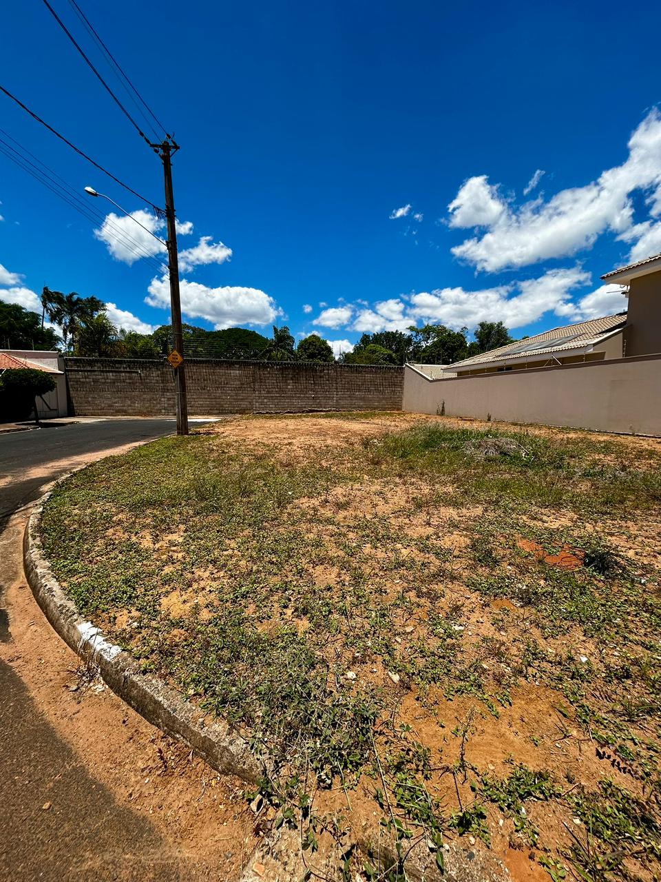 Terreno à Venda no Colina do Espraiado