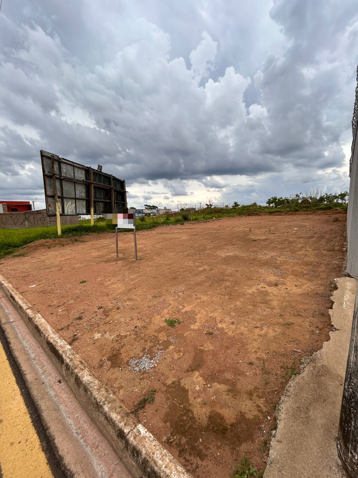 Terreno à Venda no Parque Vicente Leporace I