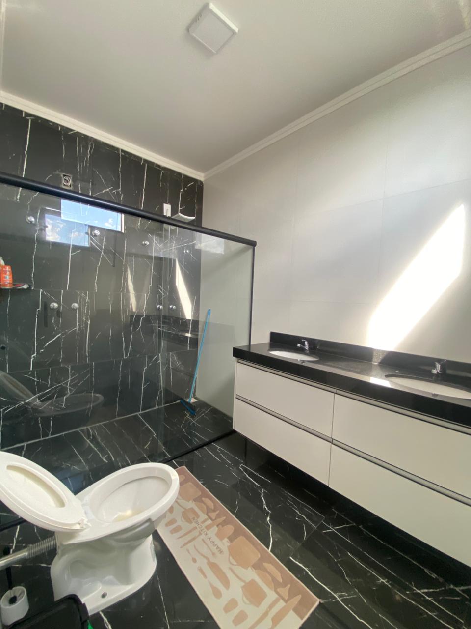 Casa à Venda na Quinta do Oeste