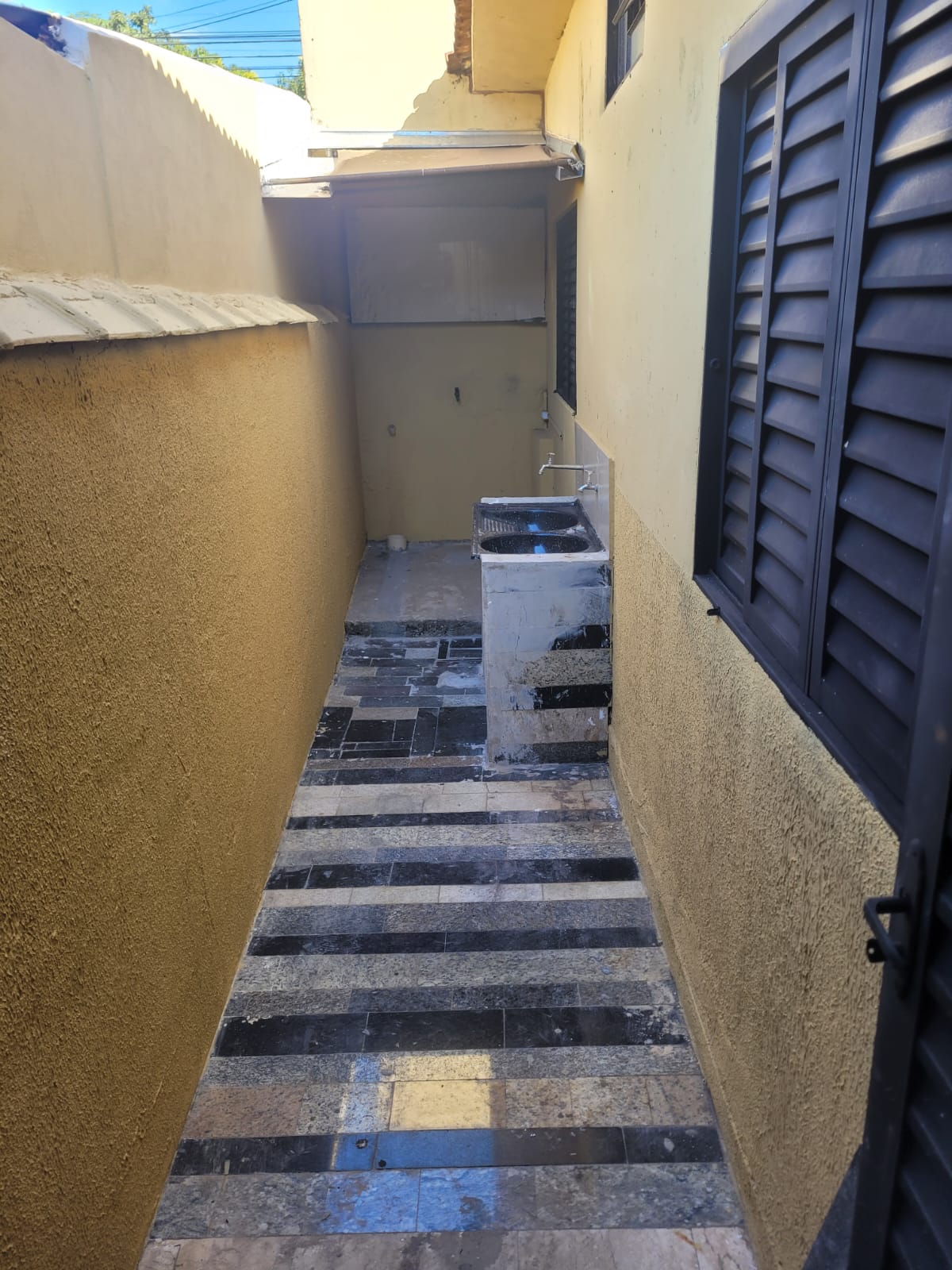 Casa no bairro Prolongamento Jardim Aeroporto I à Venda