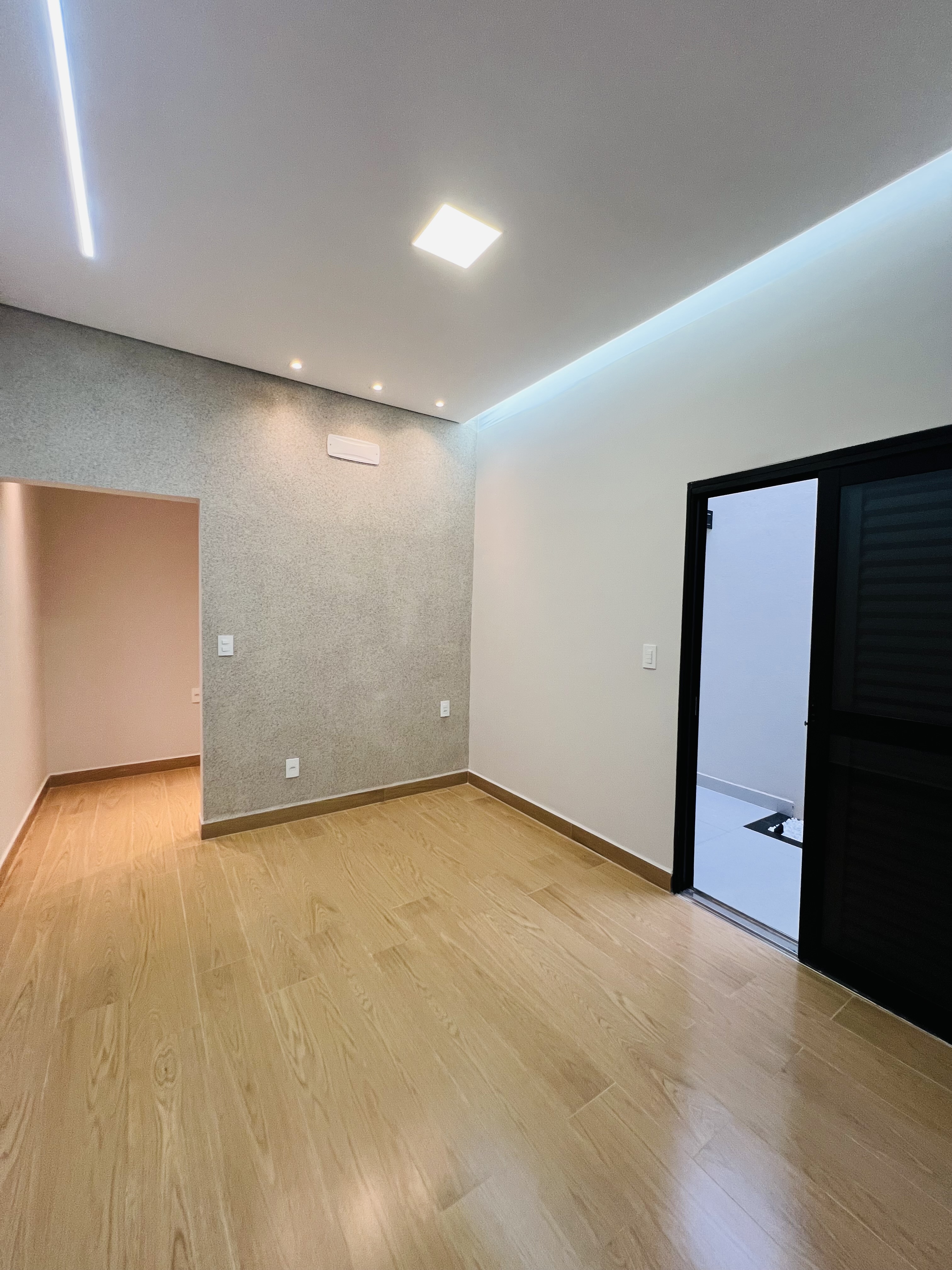 Casa no bairro Villagio Mundo Novo à Venda