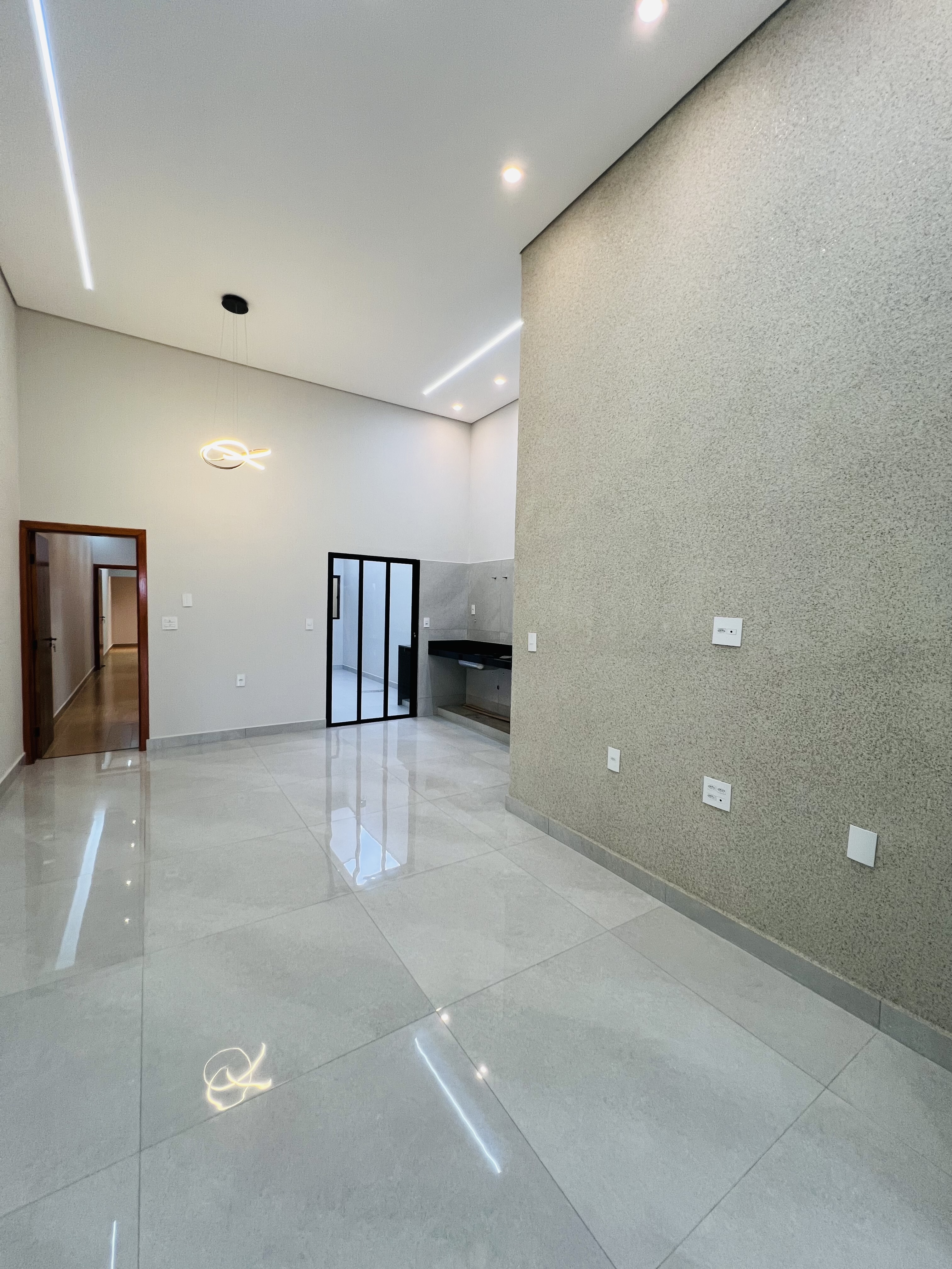 Casa no bairro Villagio Mundo Novo à Venda