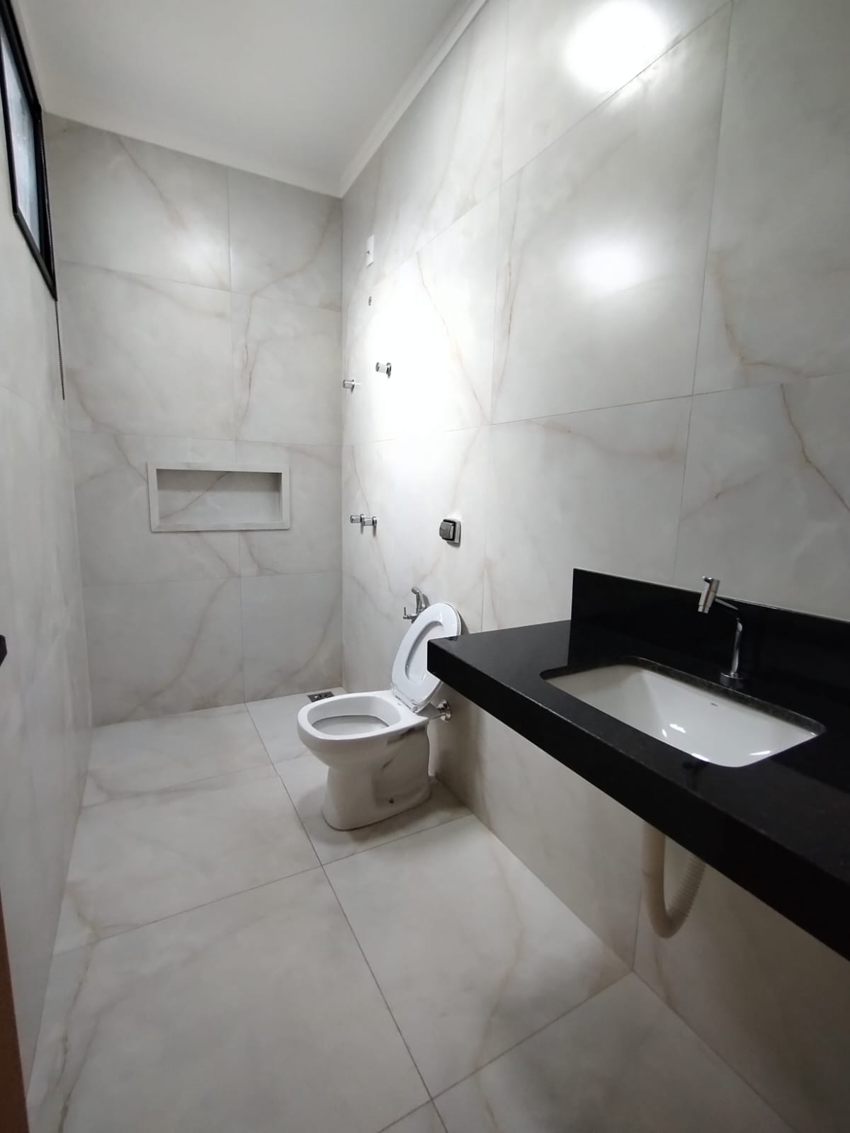 Casa à Venda no Jardim Luiza II