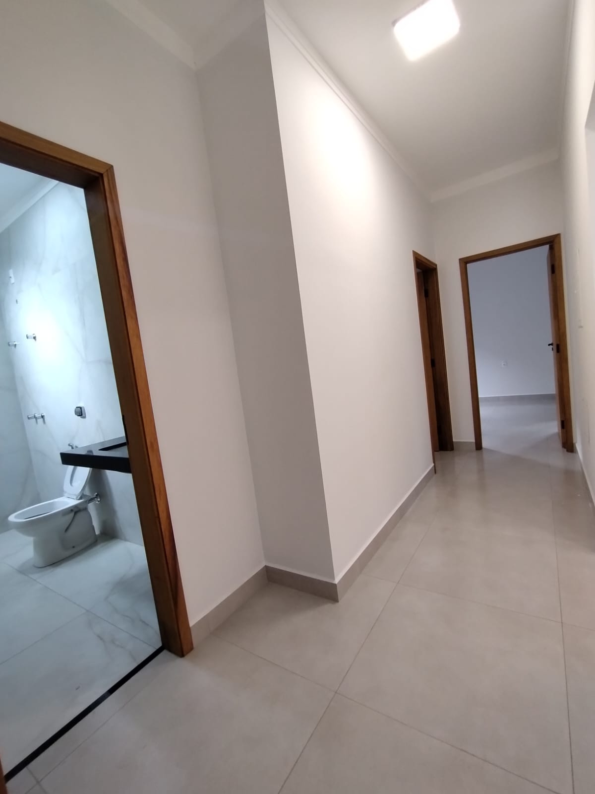 Casa à Venda no Jardim Luiza II