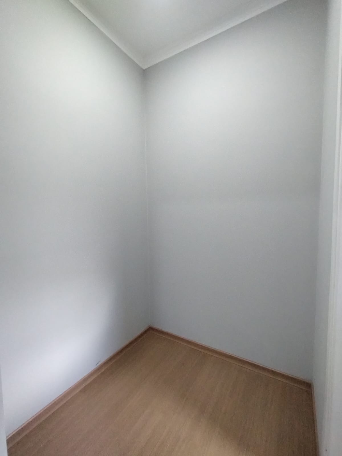 CASA A VENDA NA VILA NICÁCIO