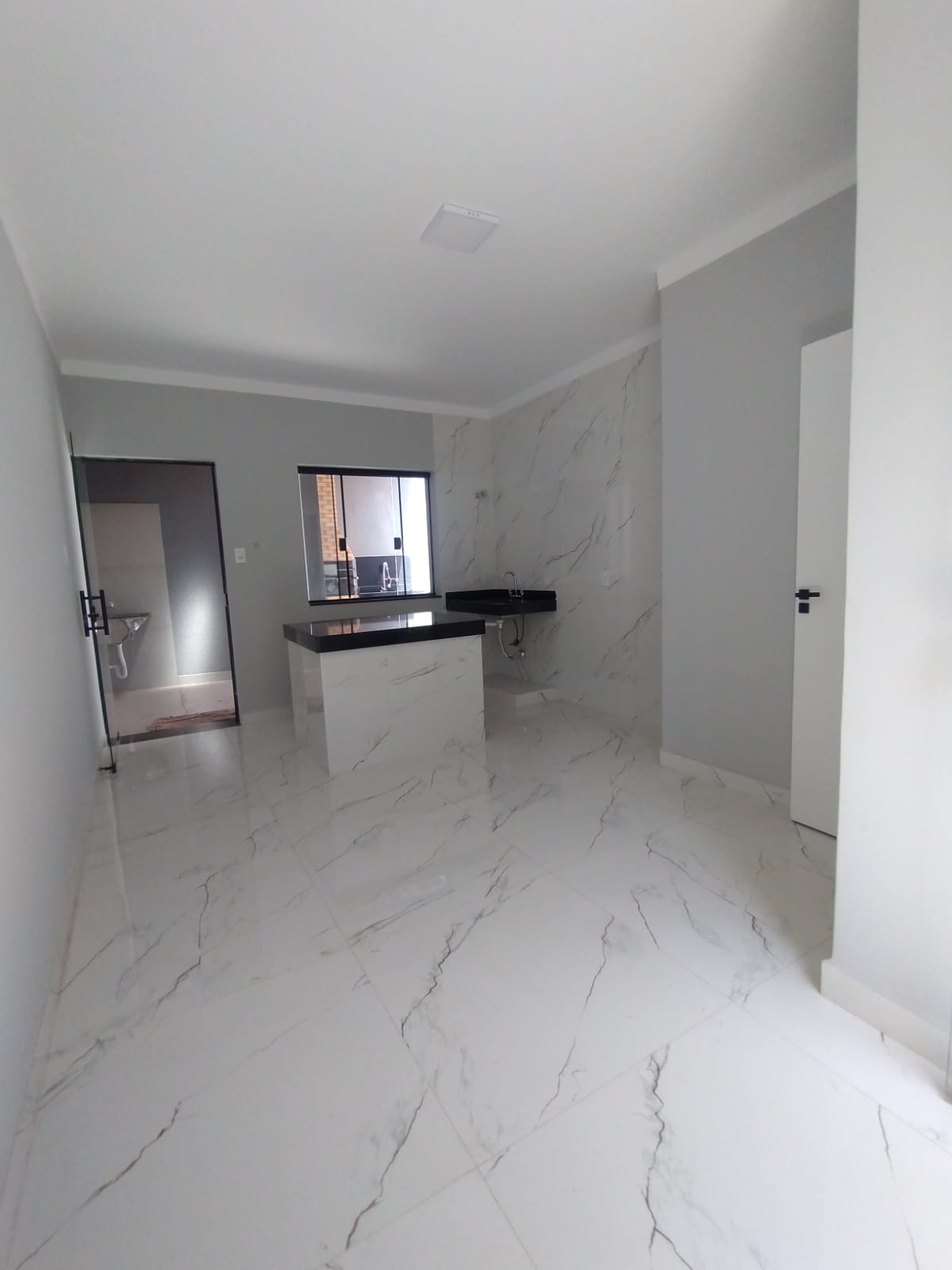 CASA A VENDA NA VILA NICÁCIO