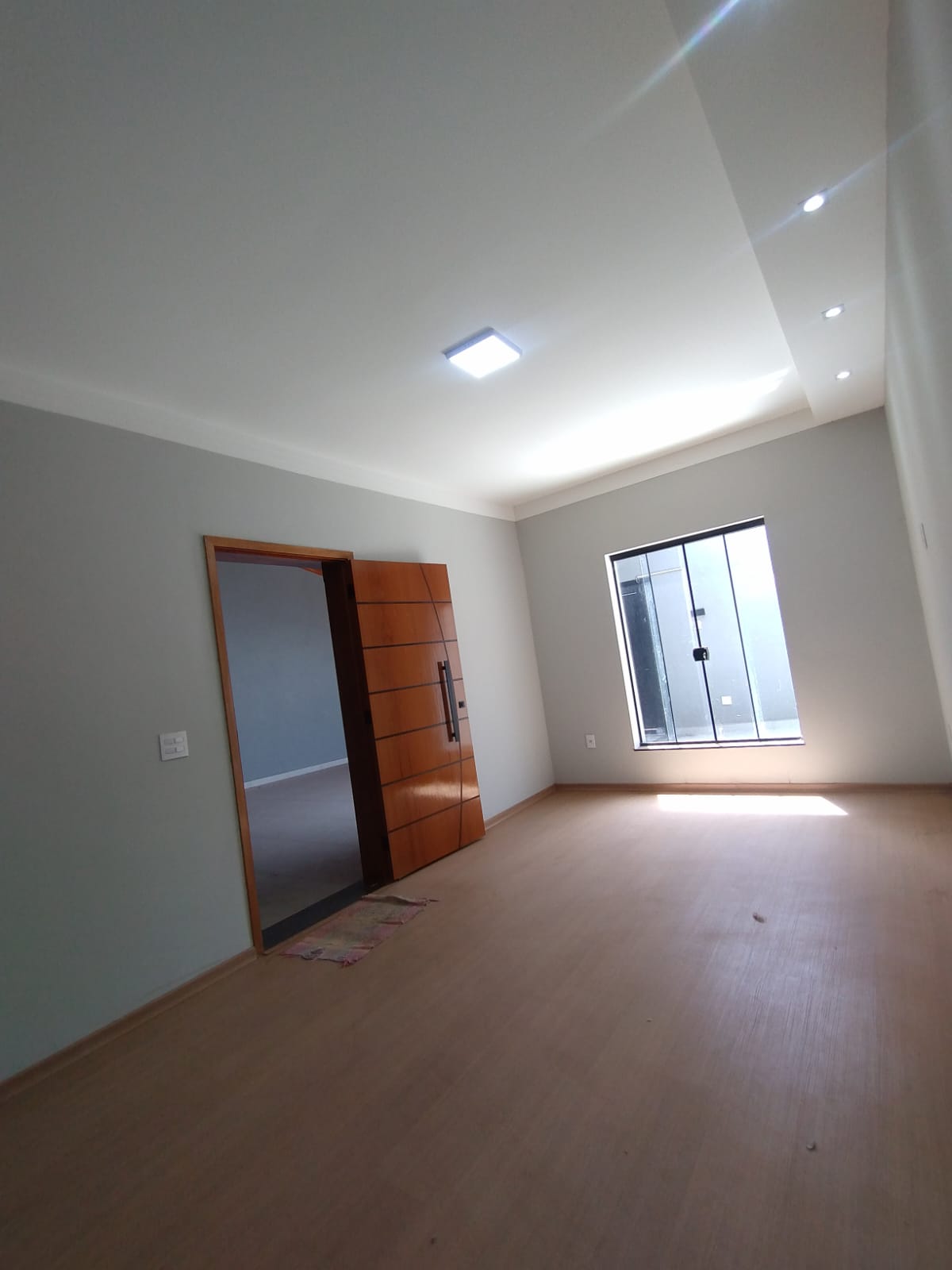 CASA A VENDA NA VILA NICÁCIO