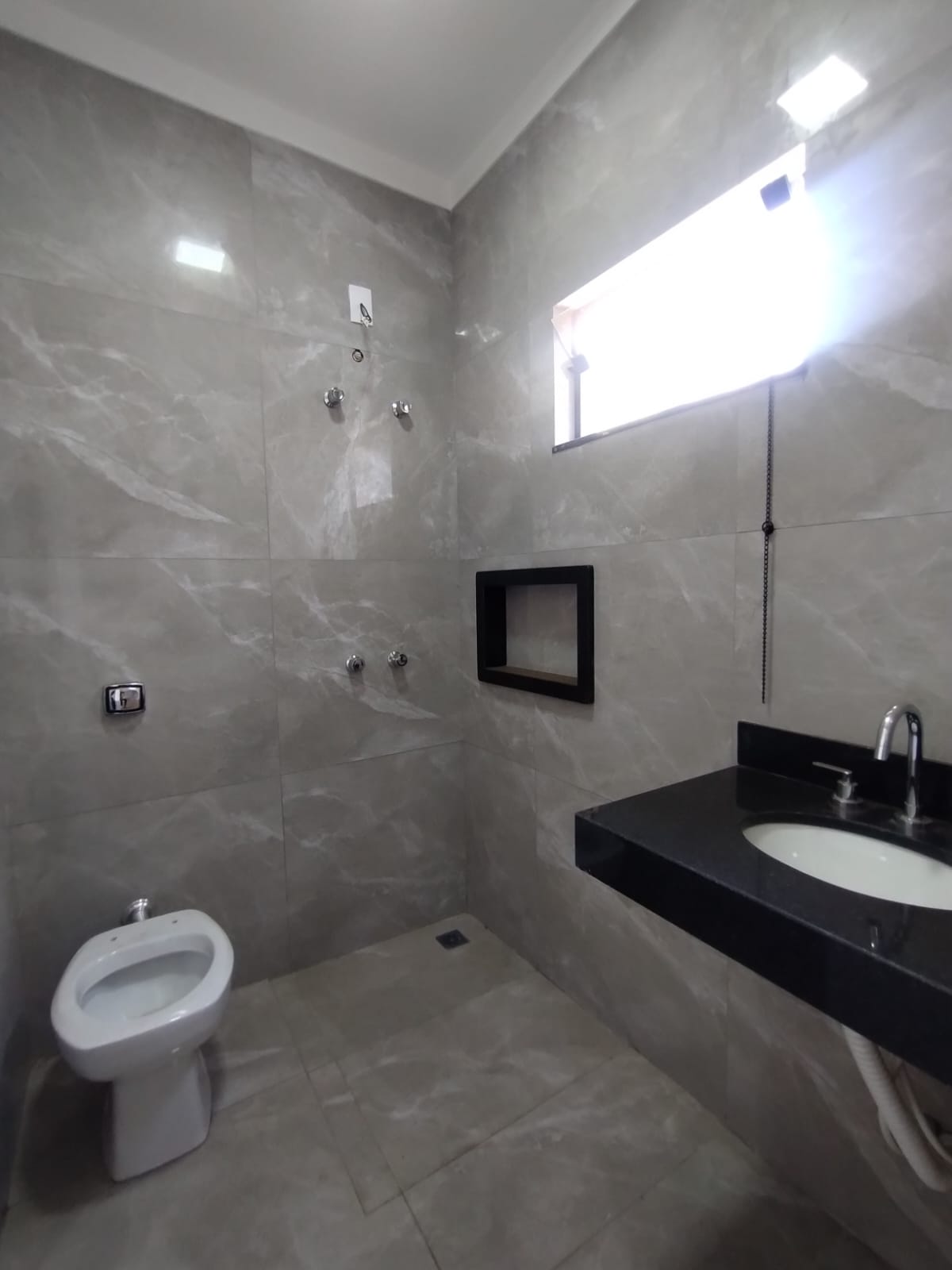 CASA A VENDA NA VILA NICÁCIO