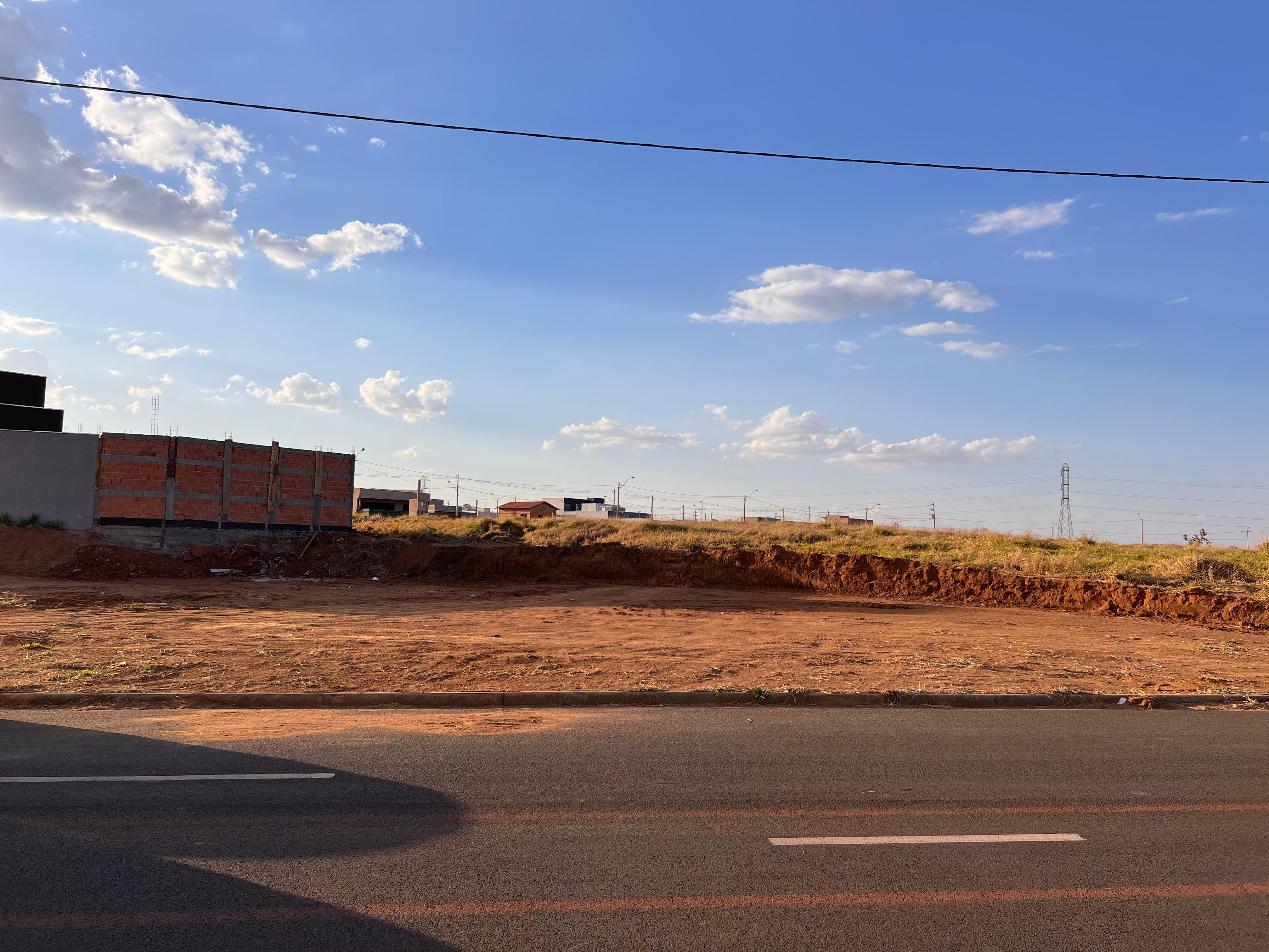 Terreno a Venda no Residencial Ana Dorothéa