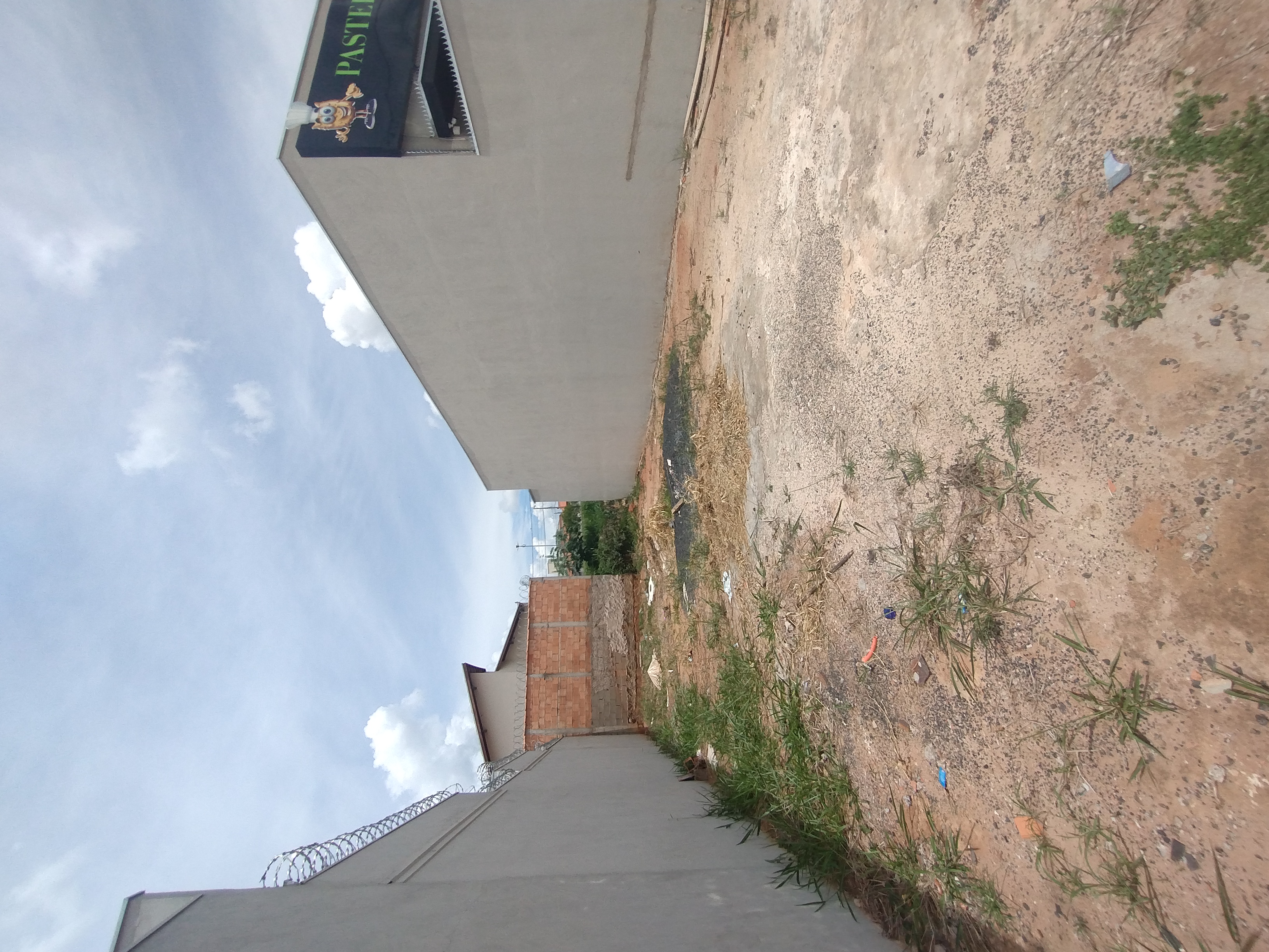 Terreno à venda no Jardim São Gabriel