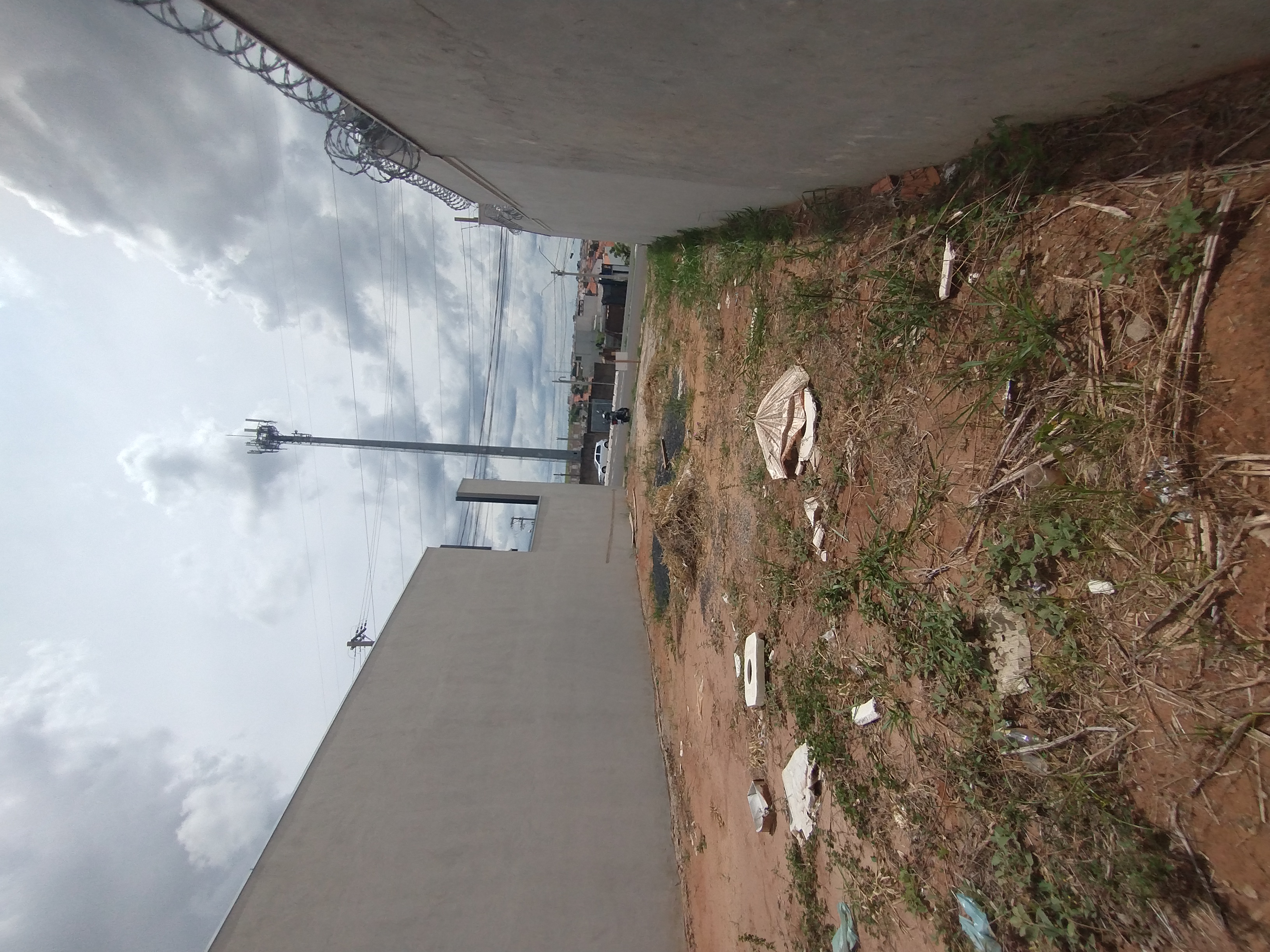 Terreno à venda no Jardim São Gabriel