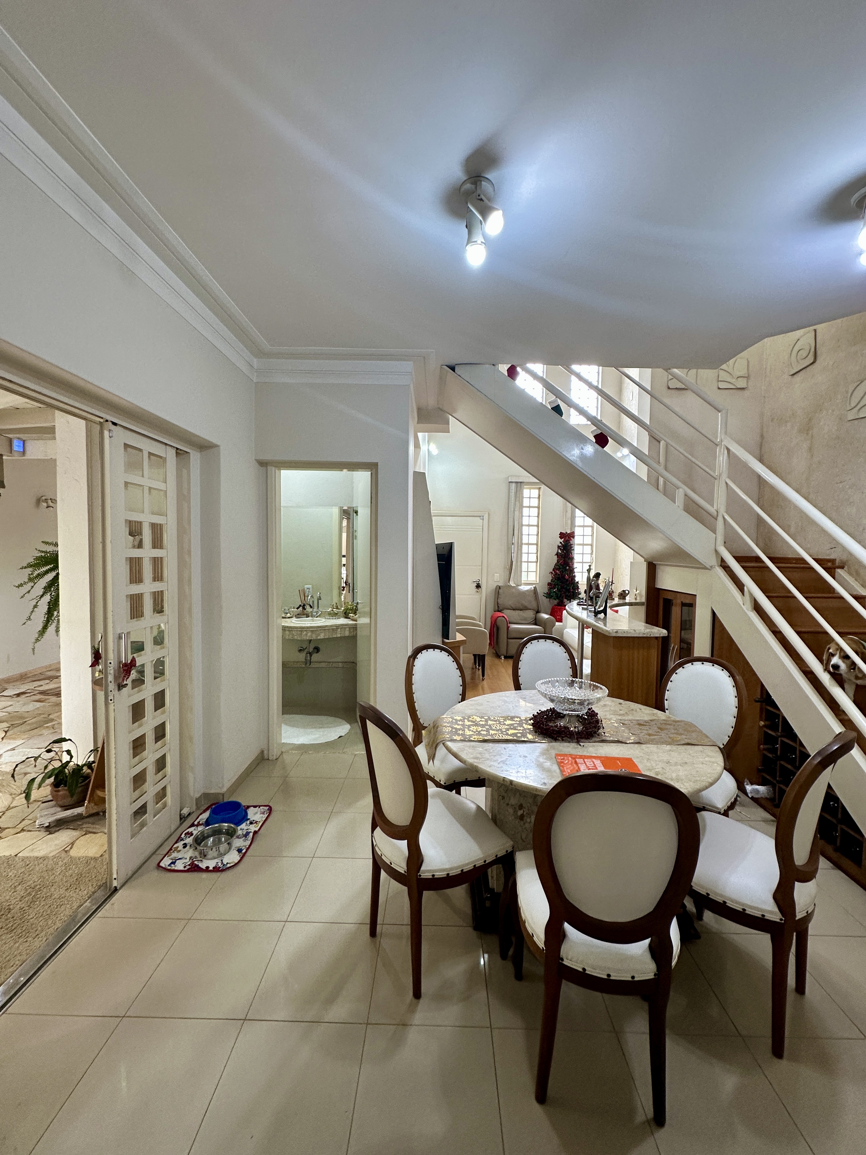 Casa a Venda na Estação 