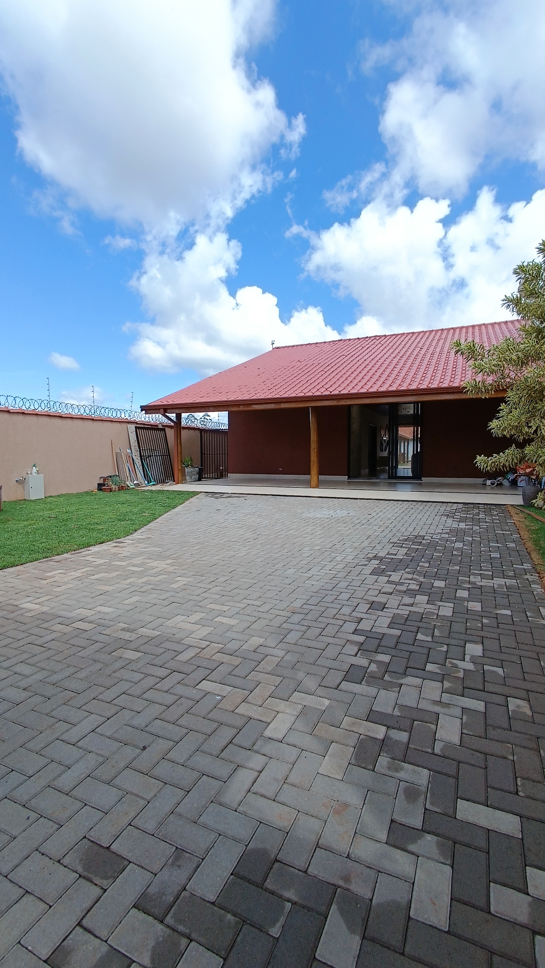Chácara à Venda no Residencial Vale da Lua Azul