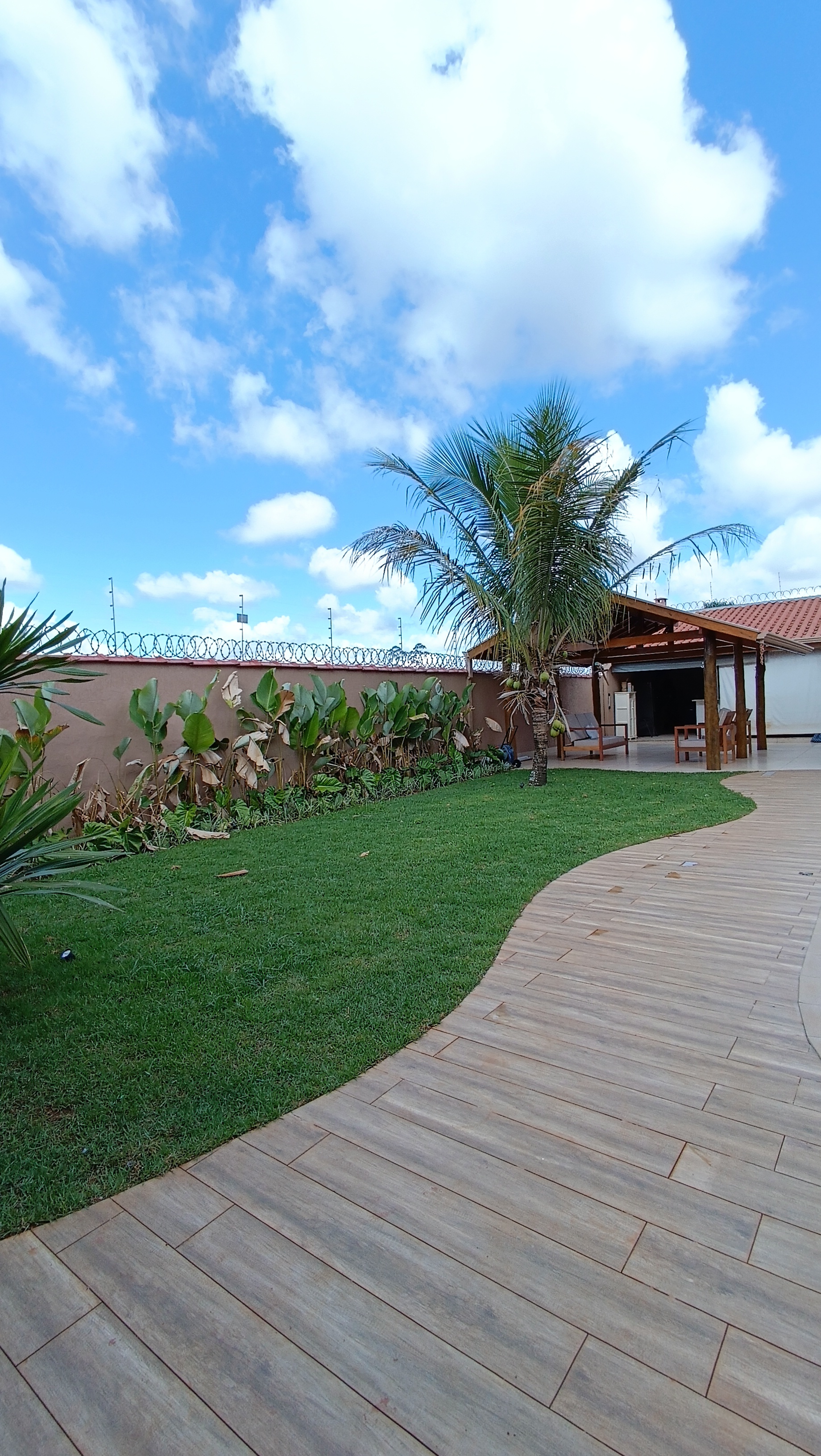 Chácara à Venda no Residencial Vale da Lua Azul