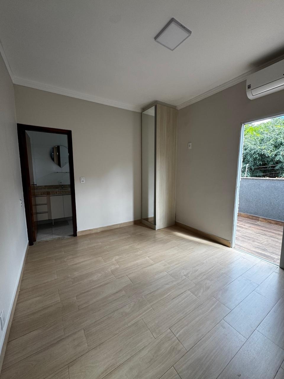 Casa no bairro Parque Moema à Venda