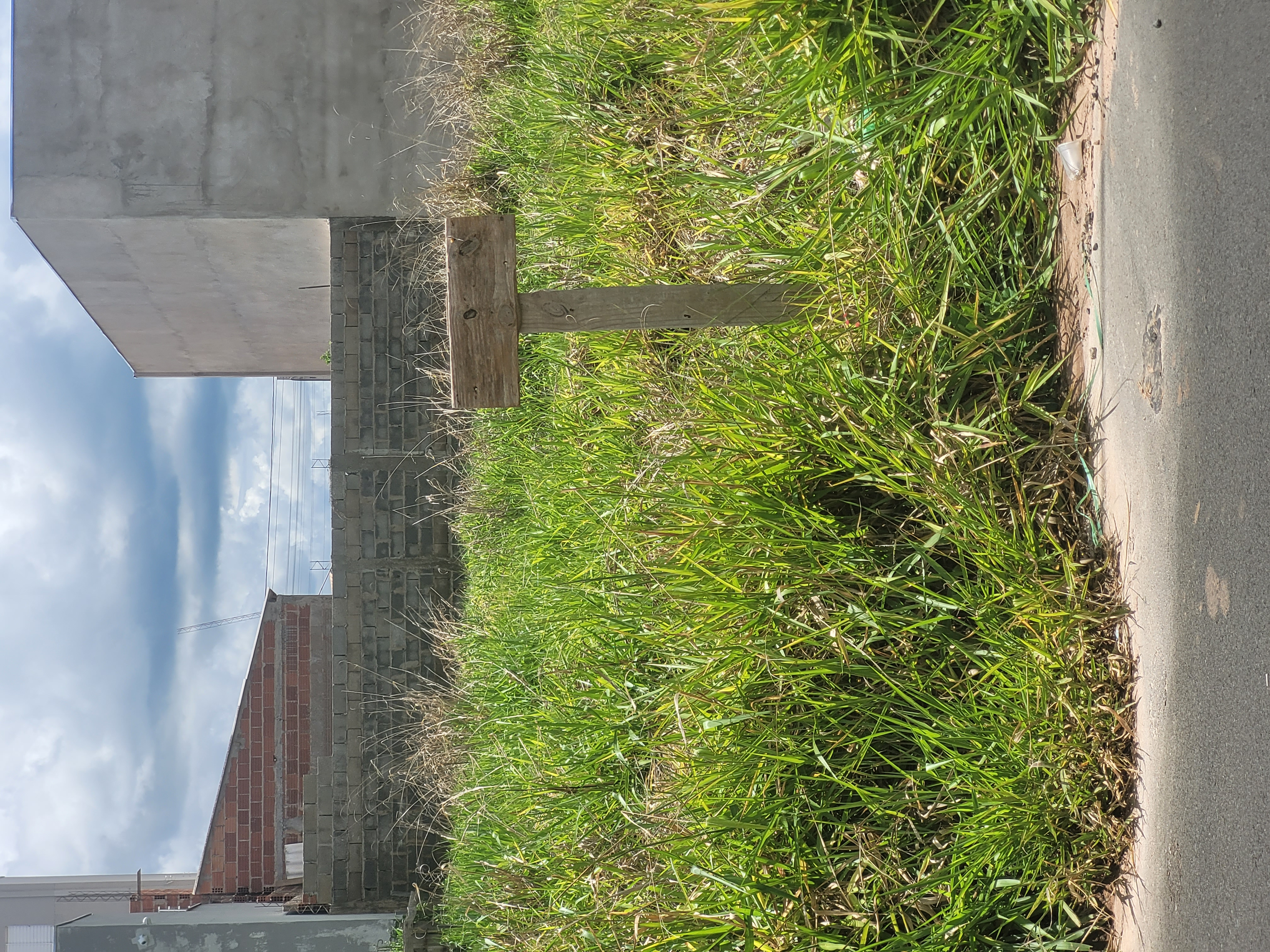 Terreno à venda no Jardim Adelinha 