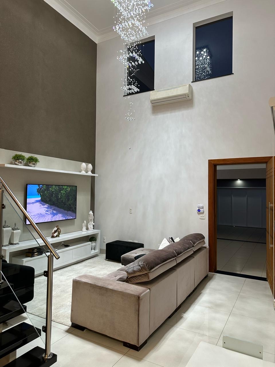 Casa à Venda na Esplanada Primo Meneghetti