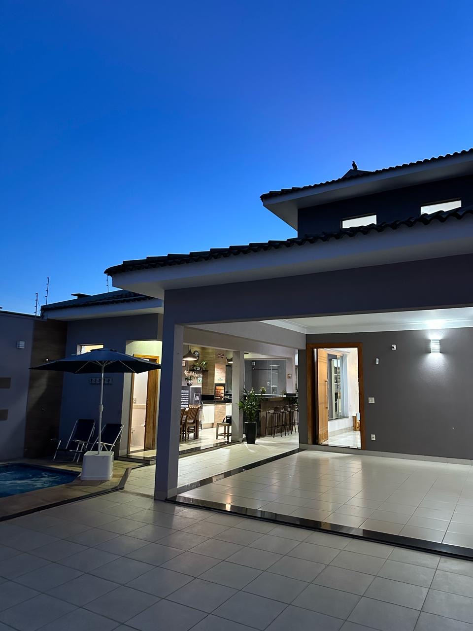 Casa à Venda na Esplanada Primo Meneghetti