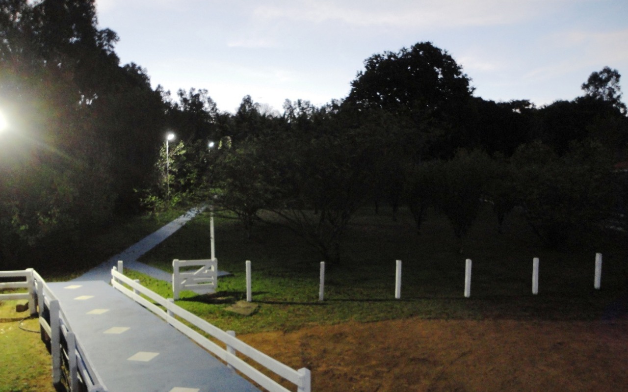 Sitio a Venda em Condominio Fechado