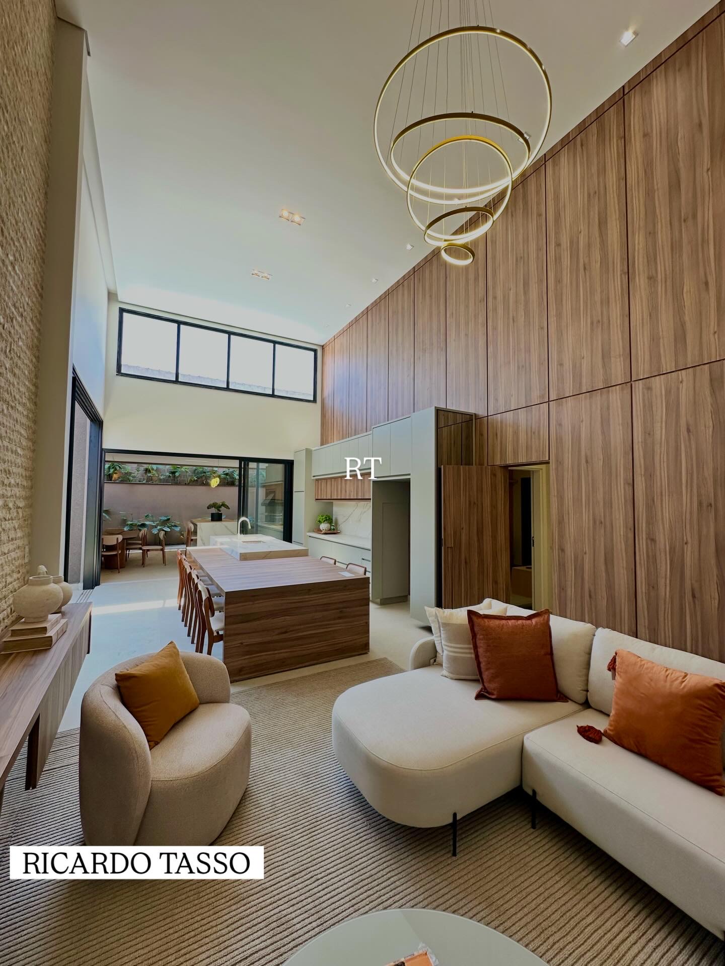 Casa à venda no Parque Franville