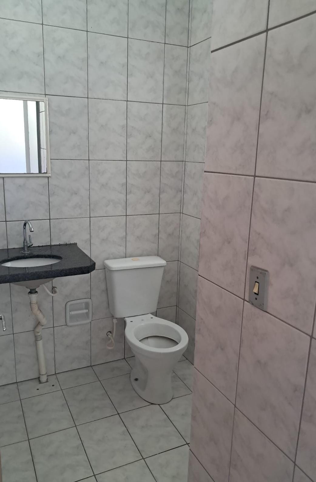 Apartamento no bairro Parque dos Pinhais à Venda