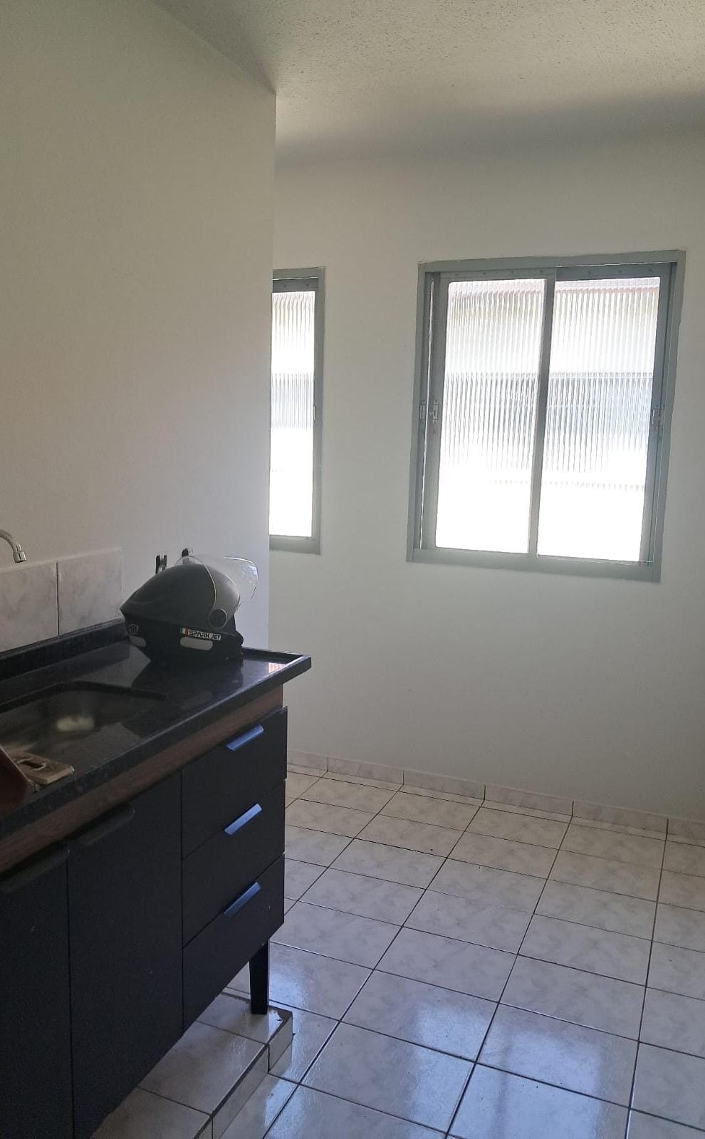 Apartamento no bairro Parque dos Pinhais à Venda