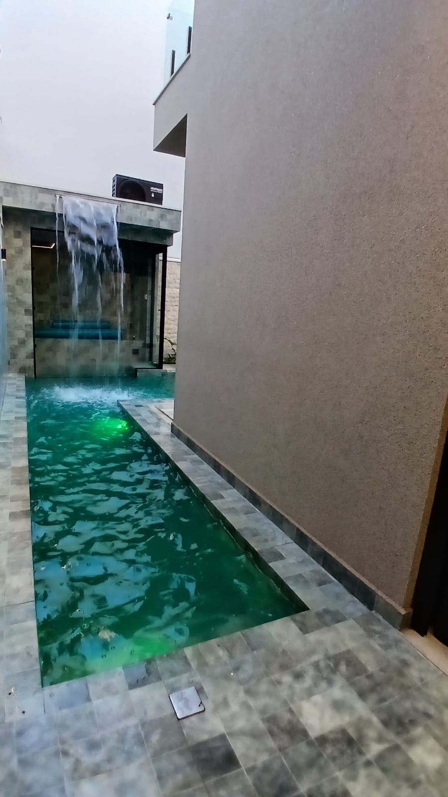 Sobrado Alto Padrão à Venda no Jardim Natal