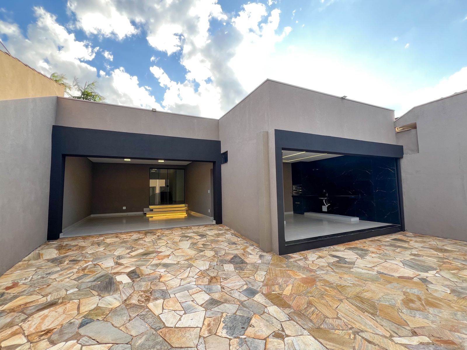 Imóvel à Venda em Jd Santa Adélia