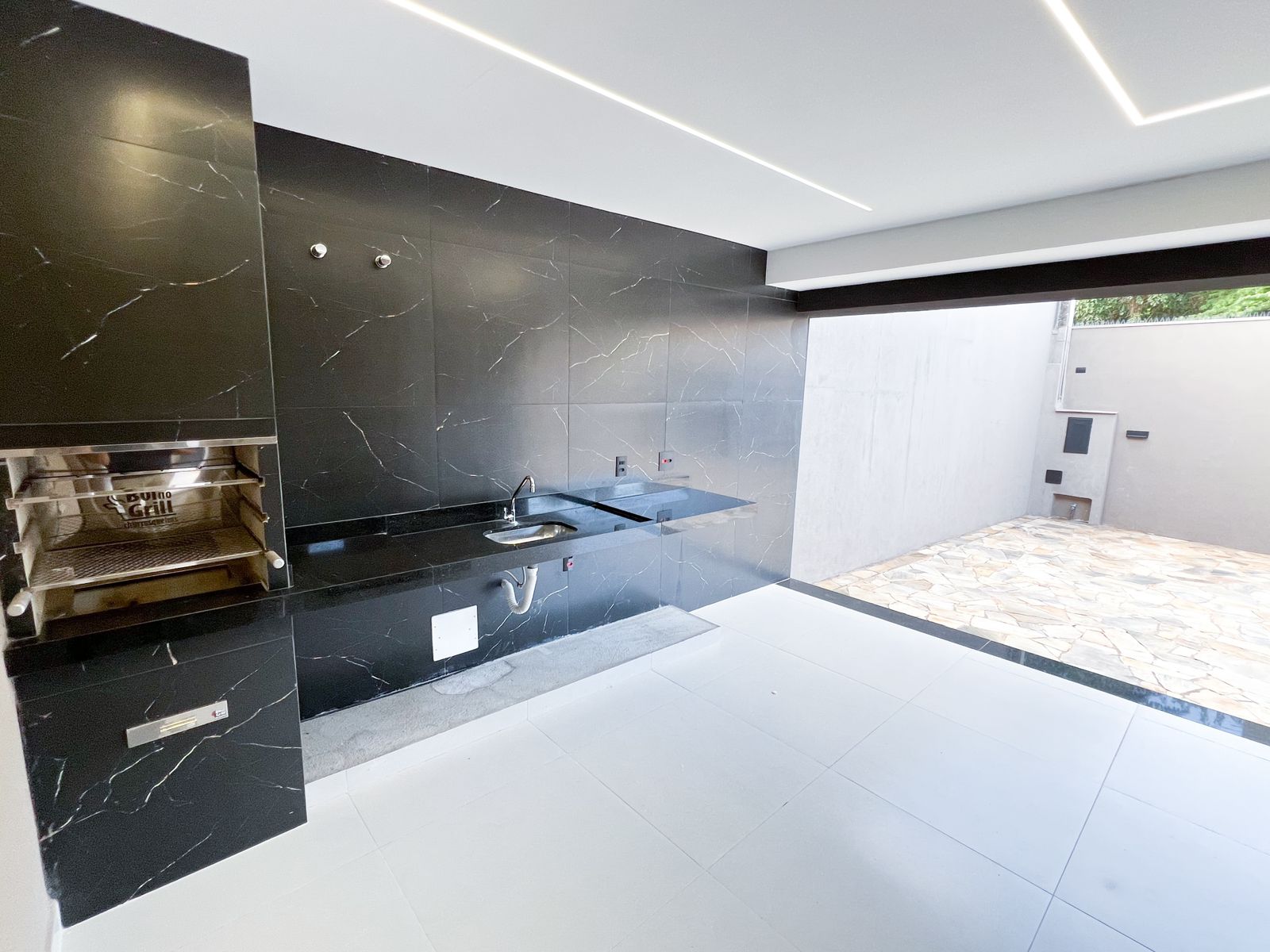 Imóvel à Venda em Jd Santa Adélia