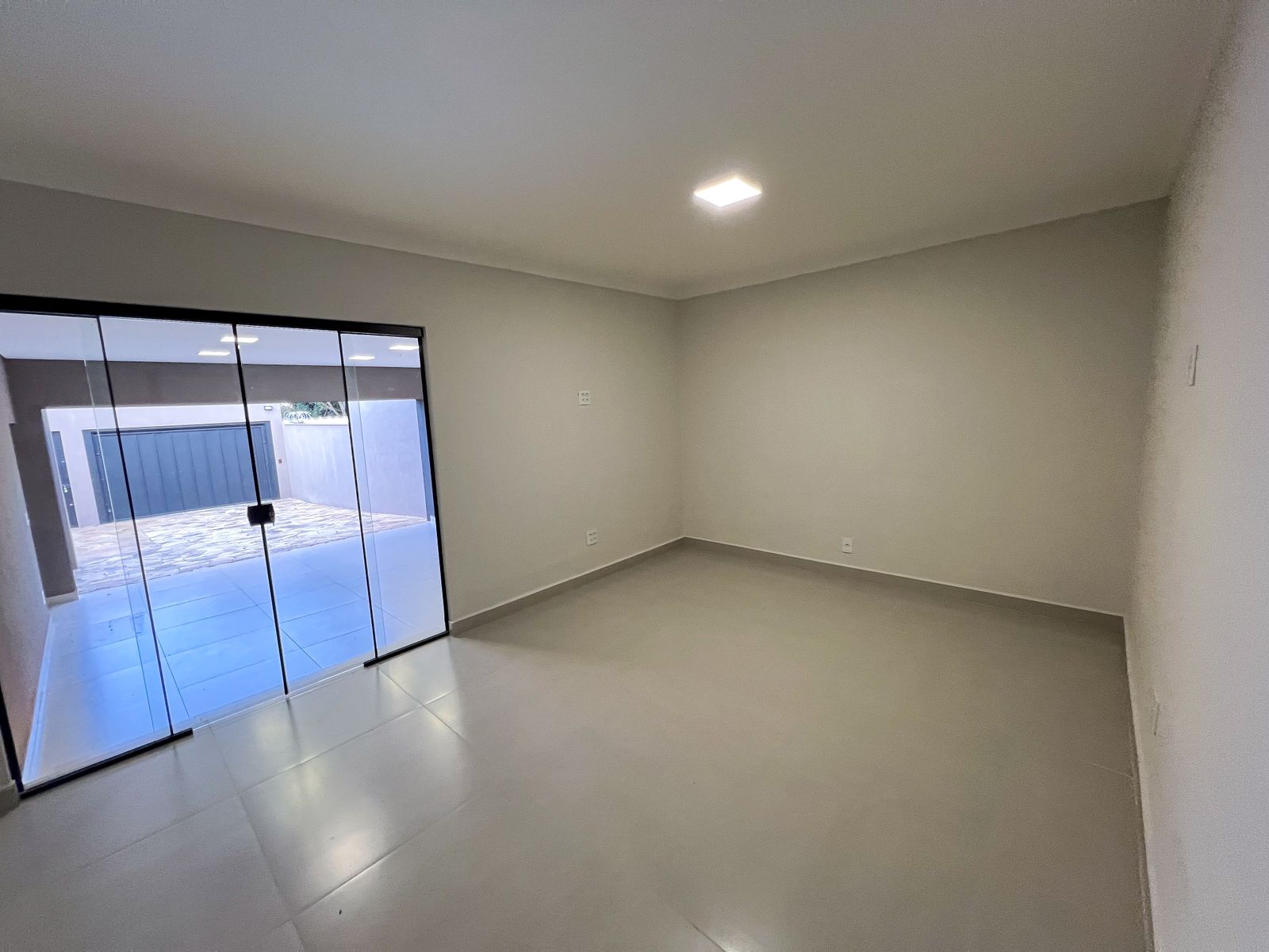 Imóvel à Venda em Jd Santa Adélia