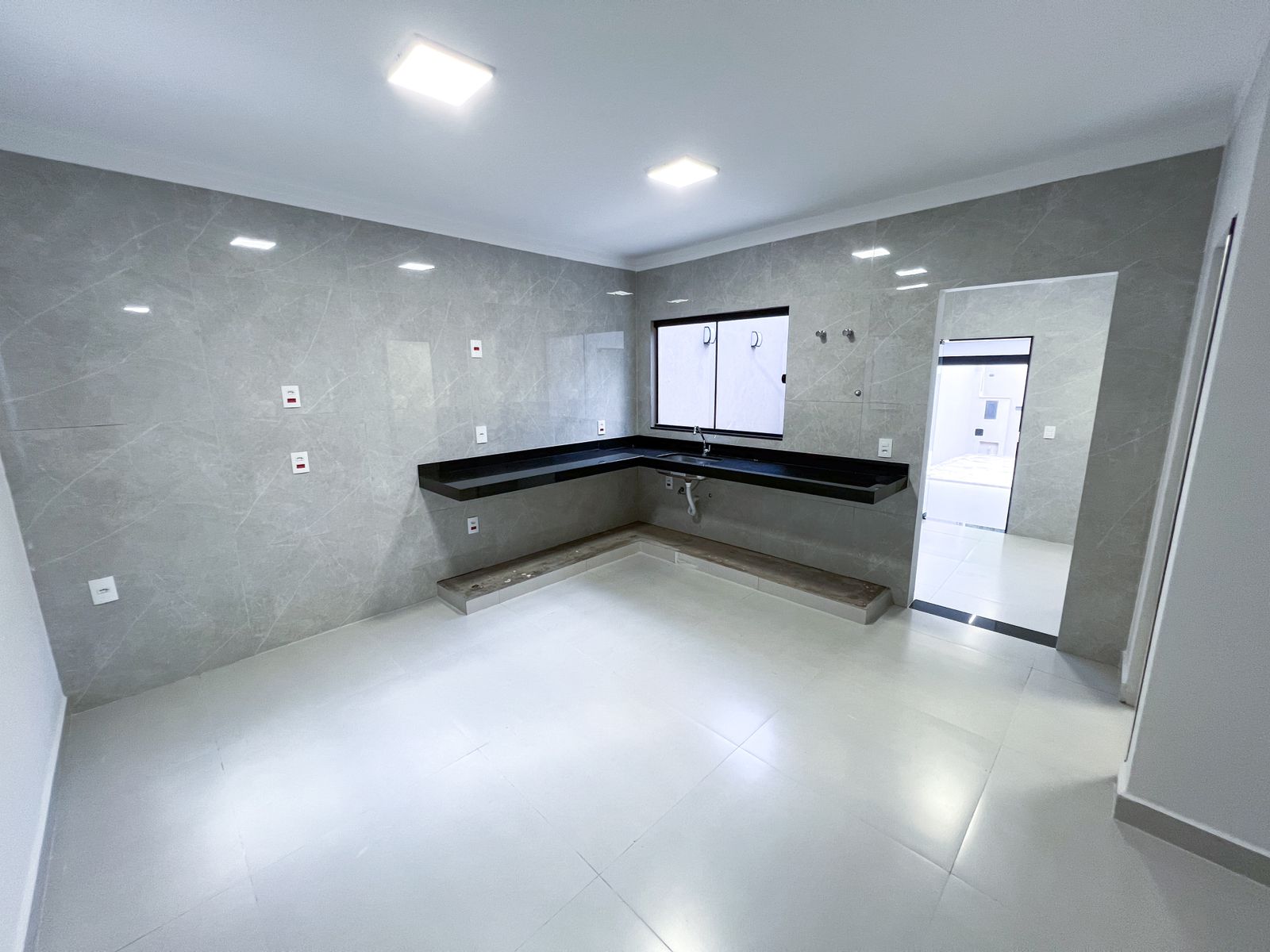 Imóvel à Venda em Jd Santa Adélia