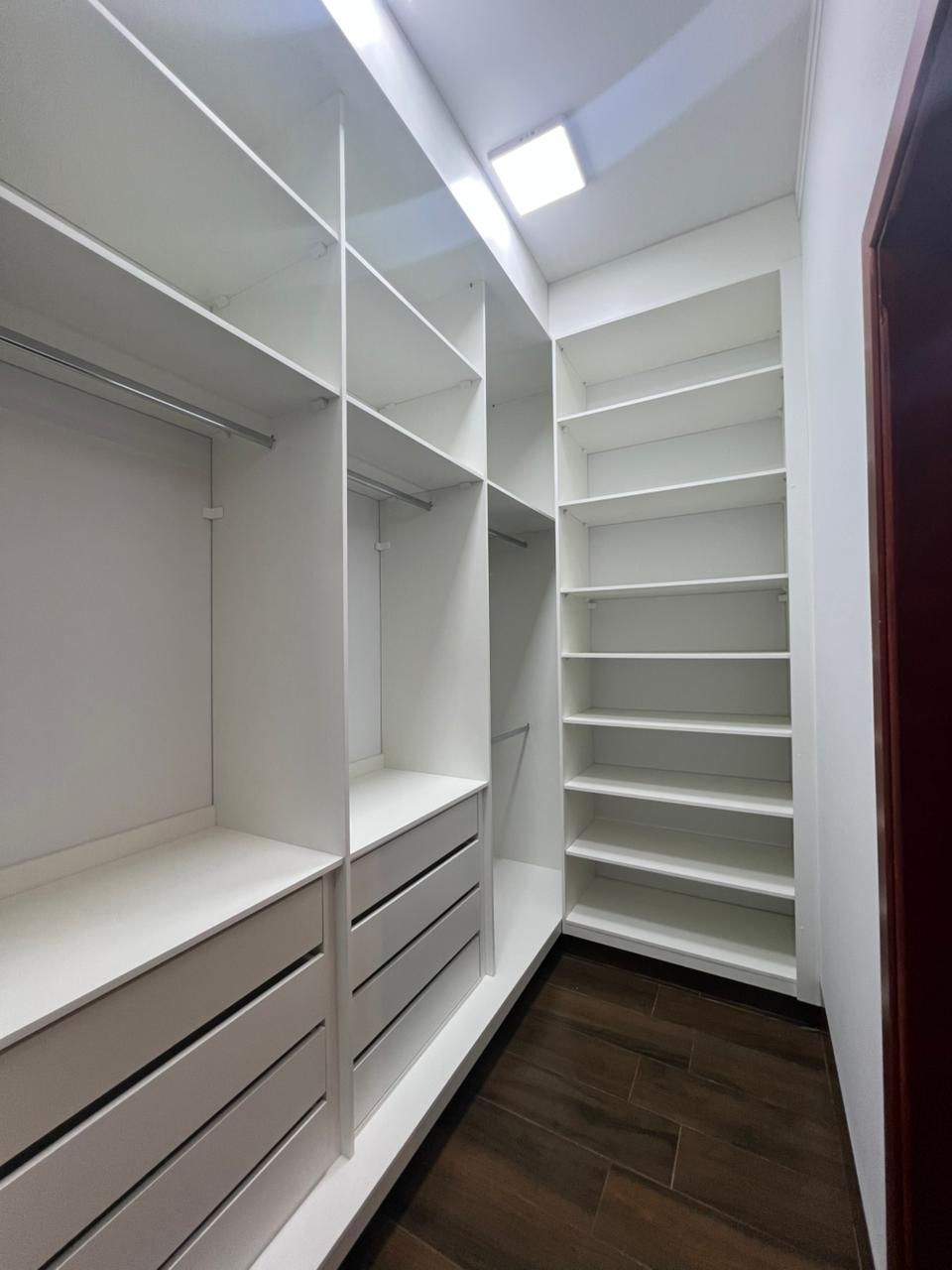 Casa à Venda no Jardim Natal