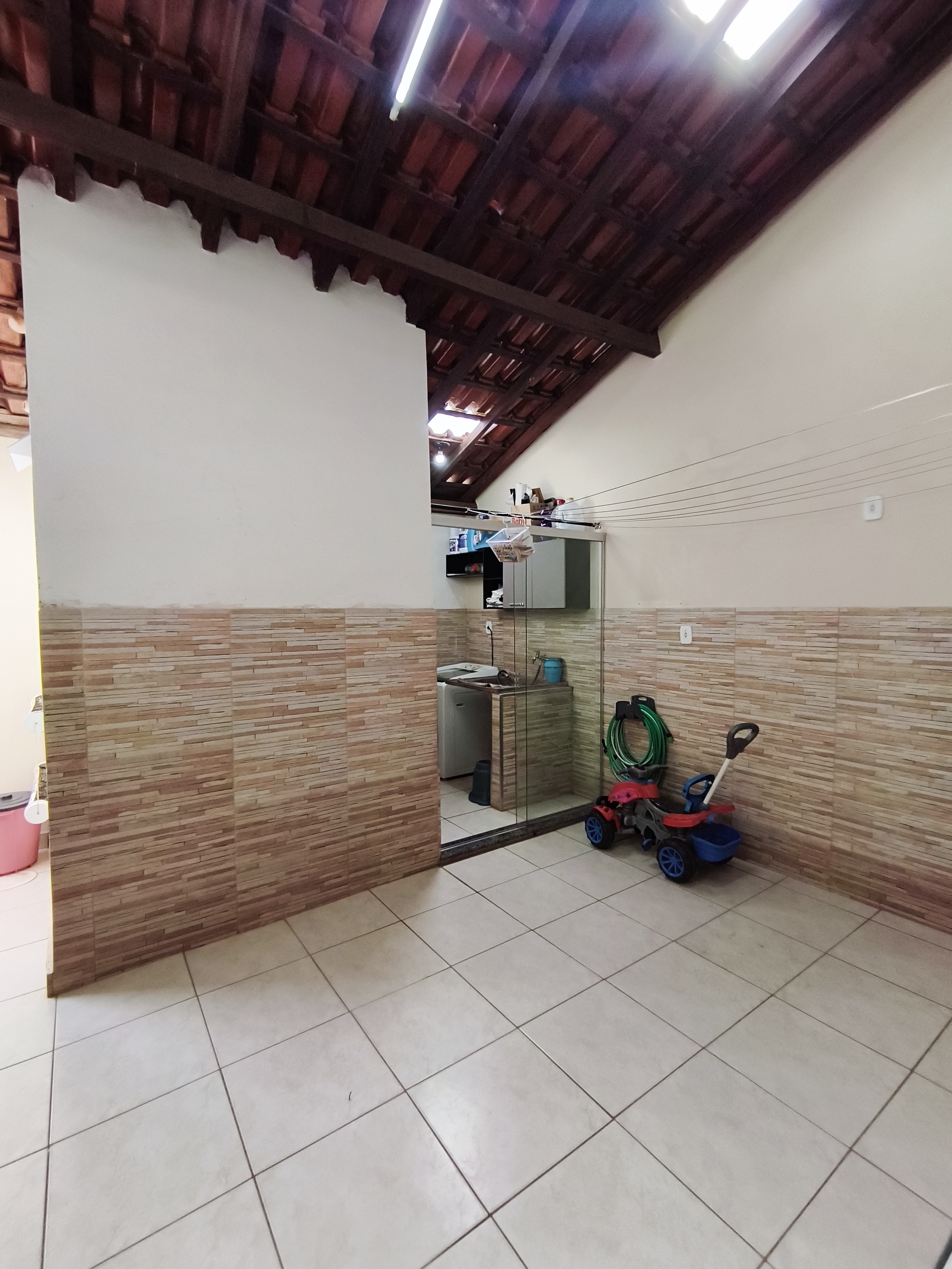 Casa à Venda no Jardim Pinheiros I