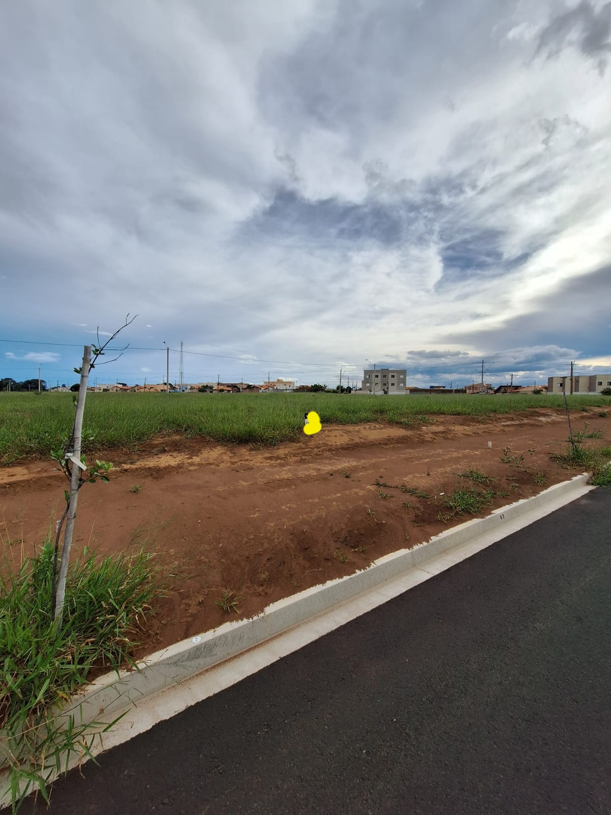 Terreno à venda no Jardim Arizona