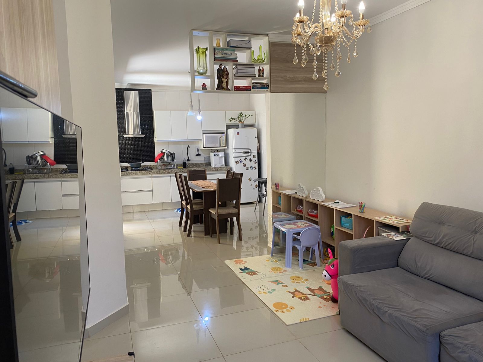 Apartamento à Venda na Vila Totoli