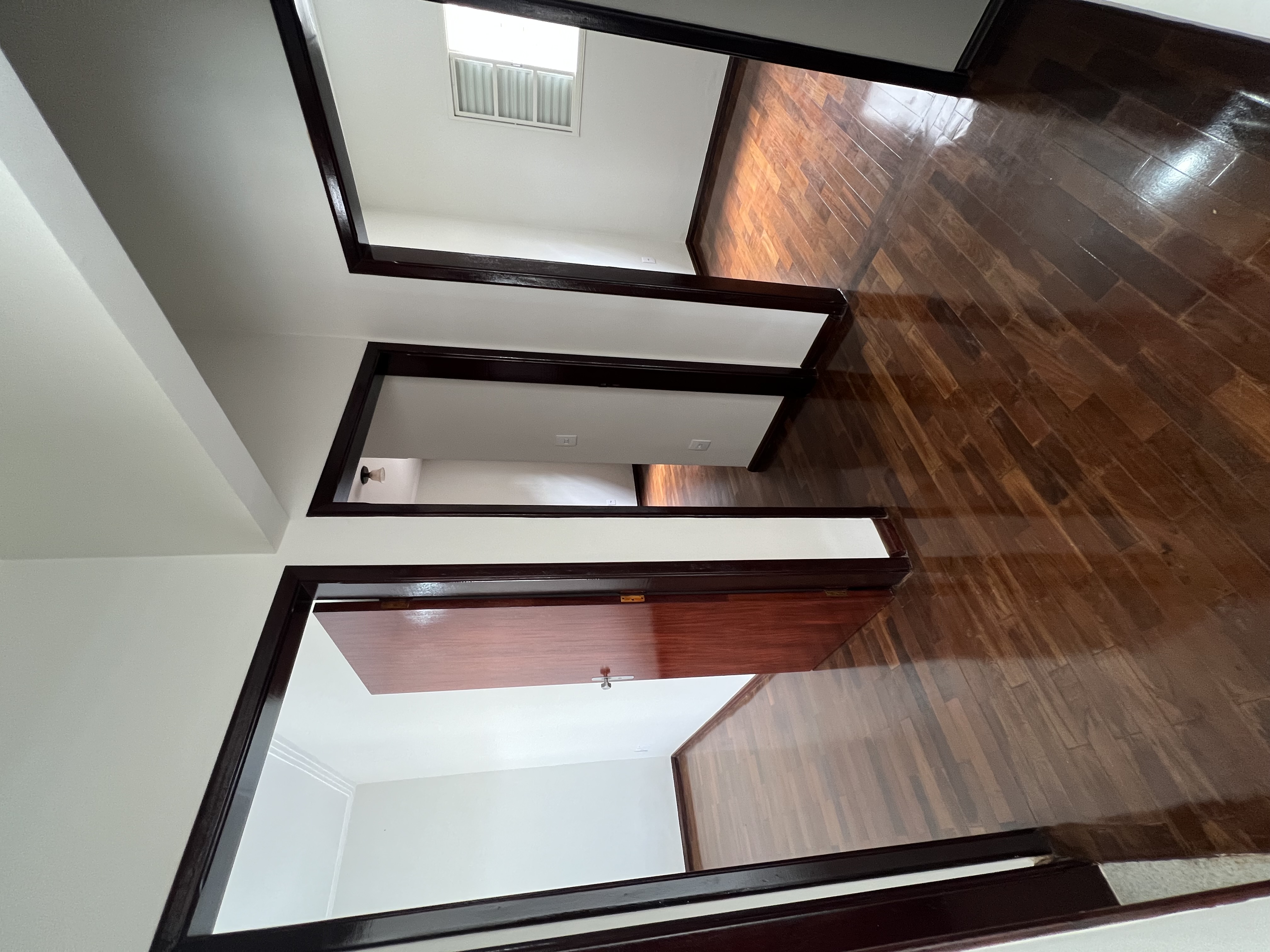 Casa à Venda – Jardim Santa Adélia 